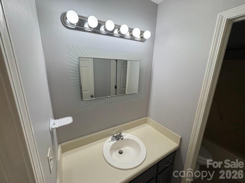 101 Apple Hill Drive 1 Property Photo 16