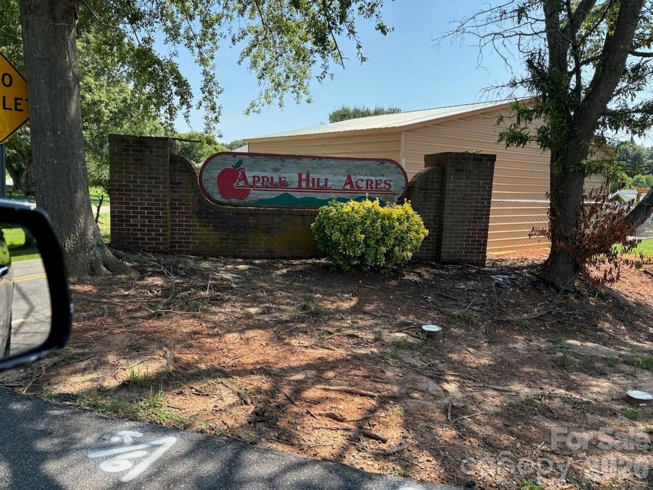 101 Apple Hill Drive 1 Property Photo 19