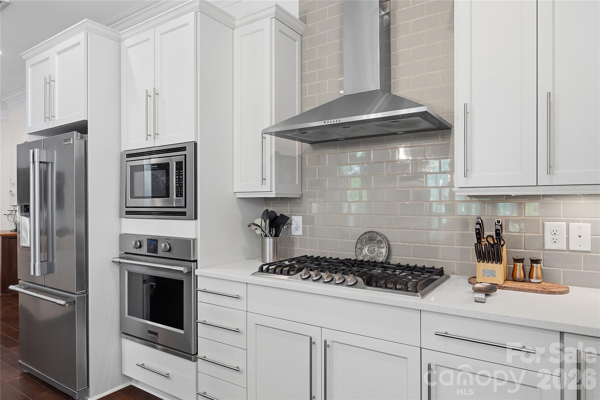 329 Sensibility Circle Property Photo 14
