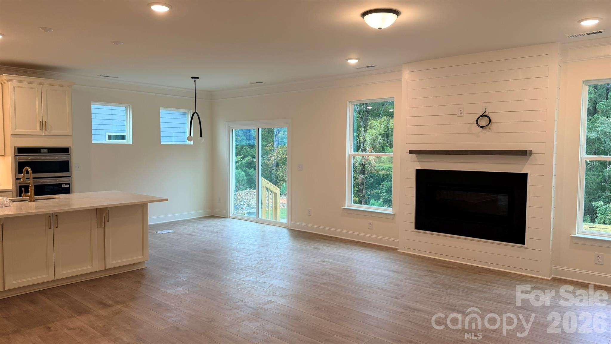 742 Clovis Street Property Photo 4