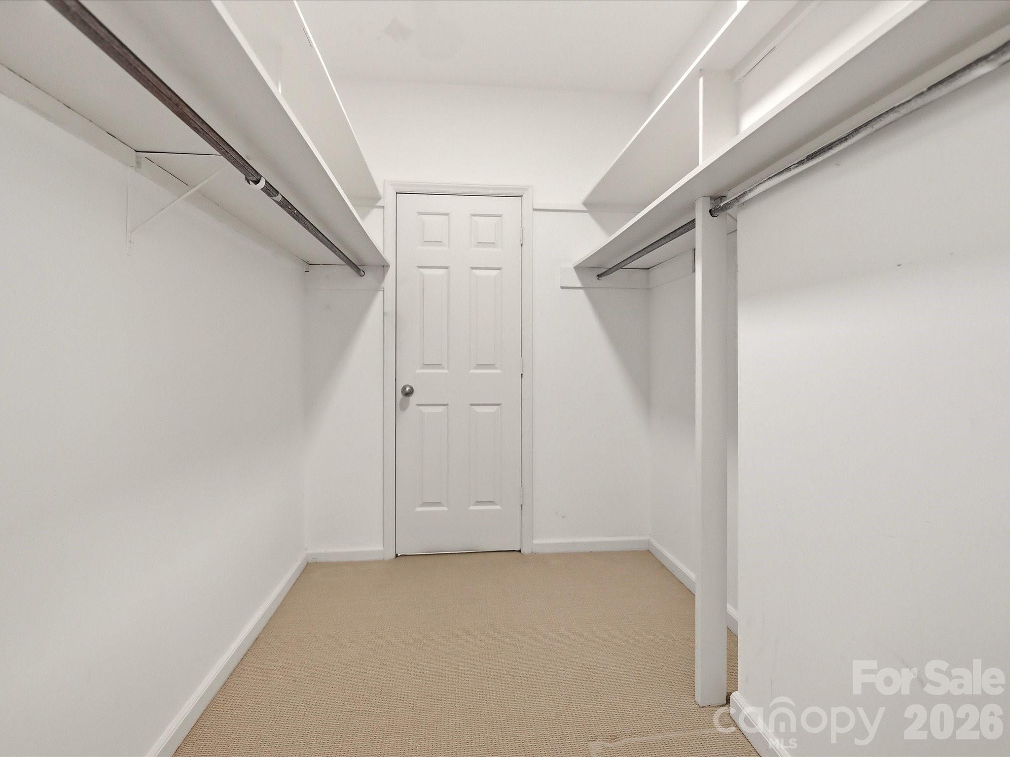 806 Cherokee Road Property Photo 33