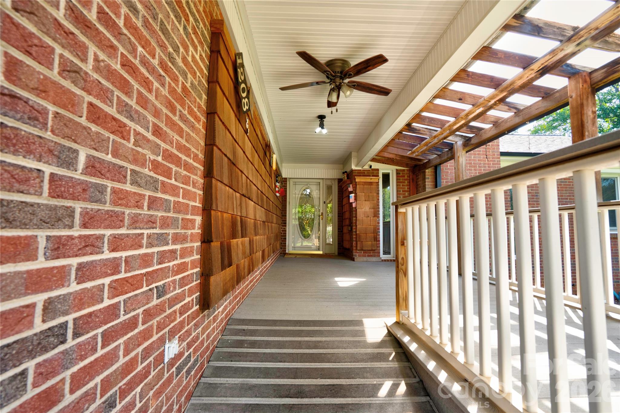 1208 N Piedmont Avenue Property Photo 3