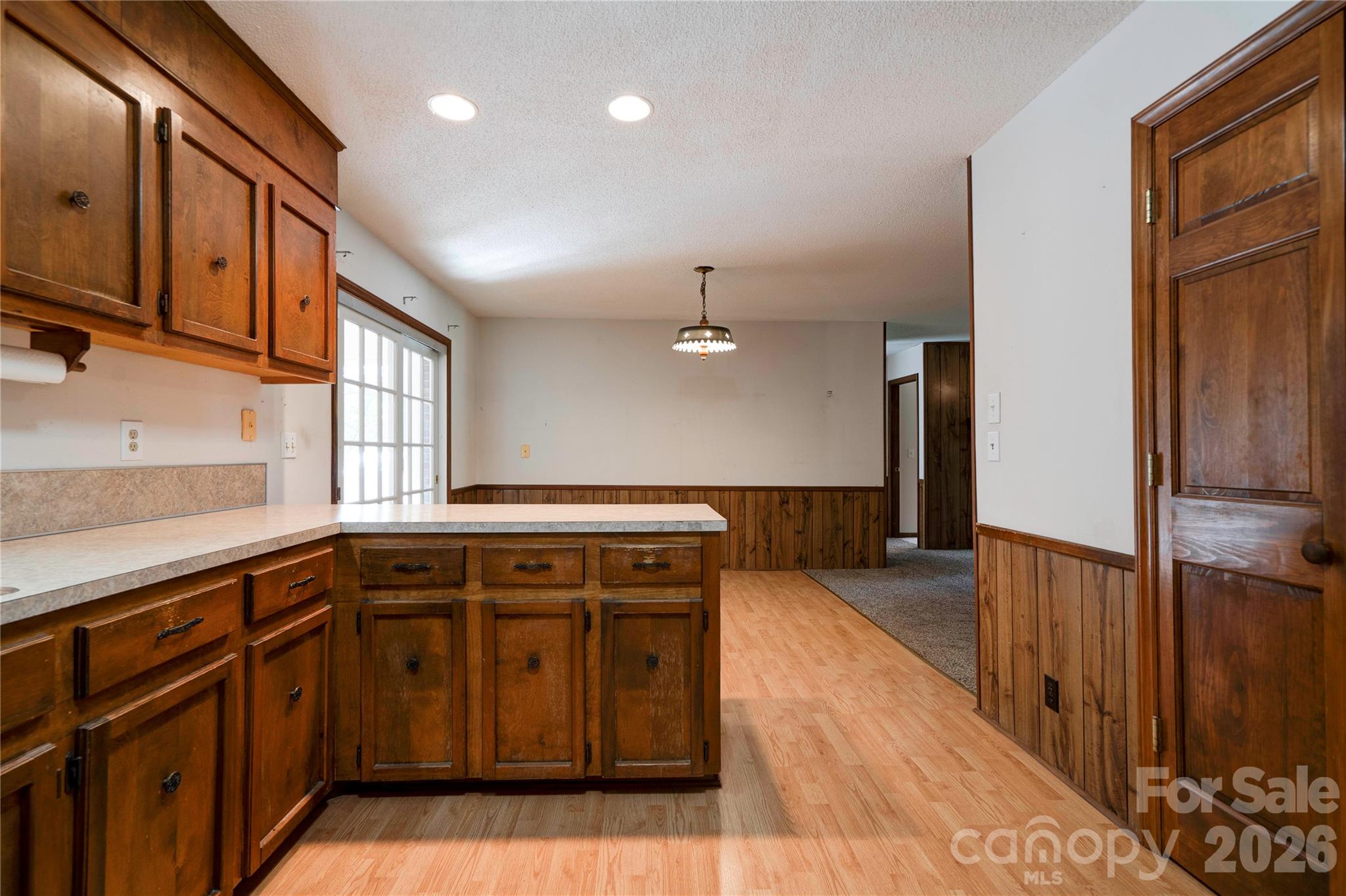 1208 N Piedmont Avenue Property Photo 11