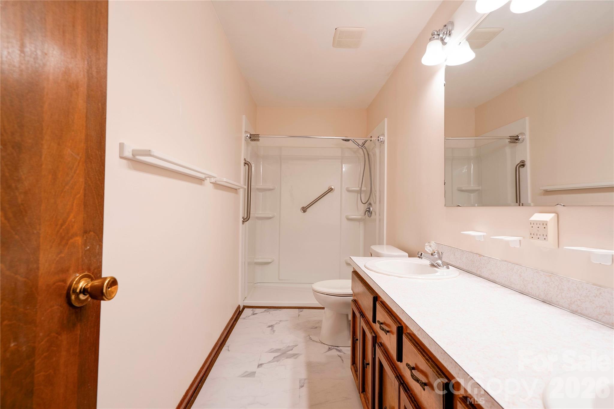 1208 N Piedmont Avenue Property Photo 15
