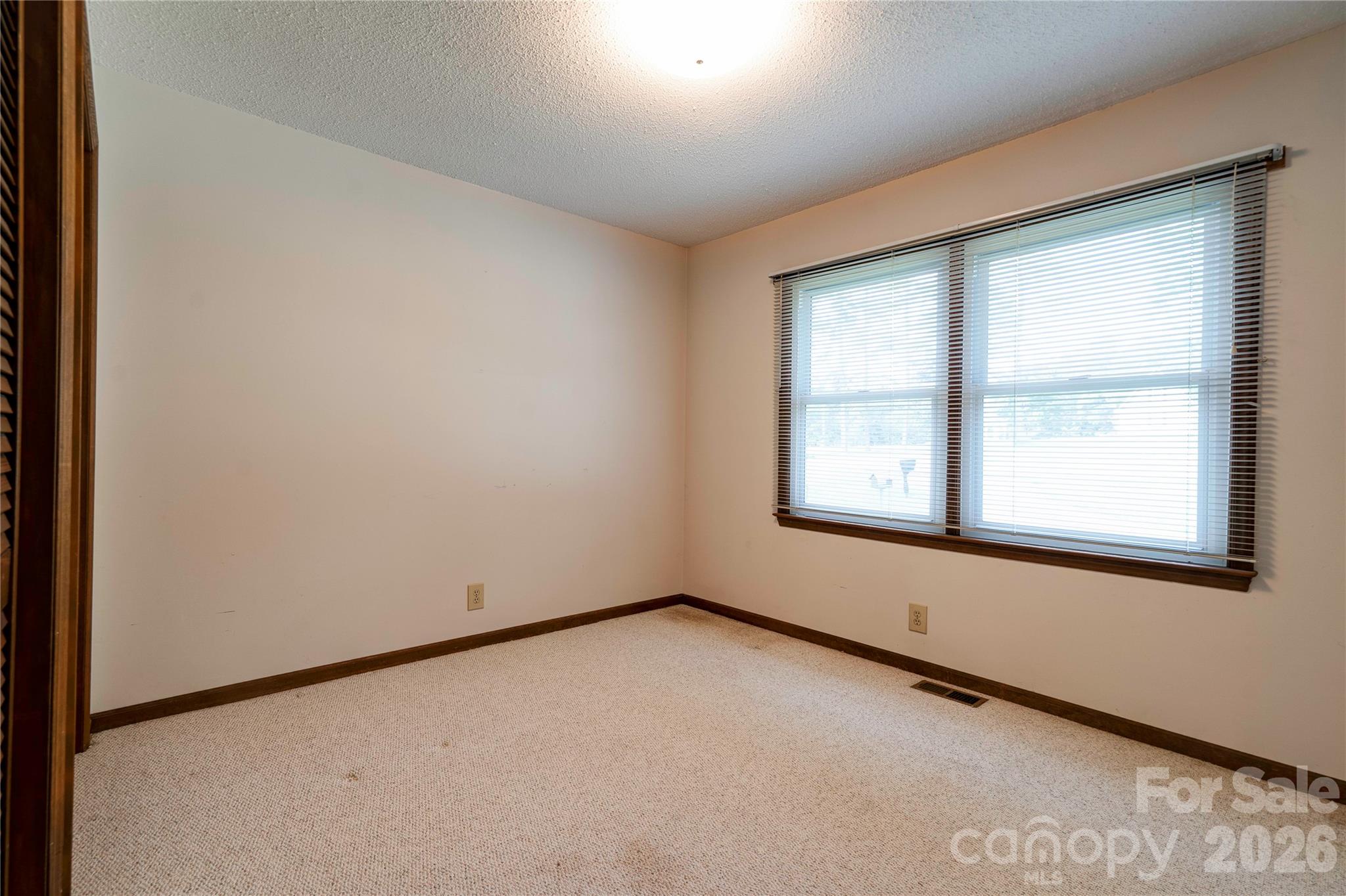 1208 N Piedmont Avenue Property Photo 20