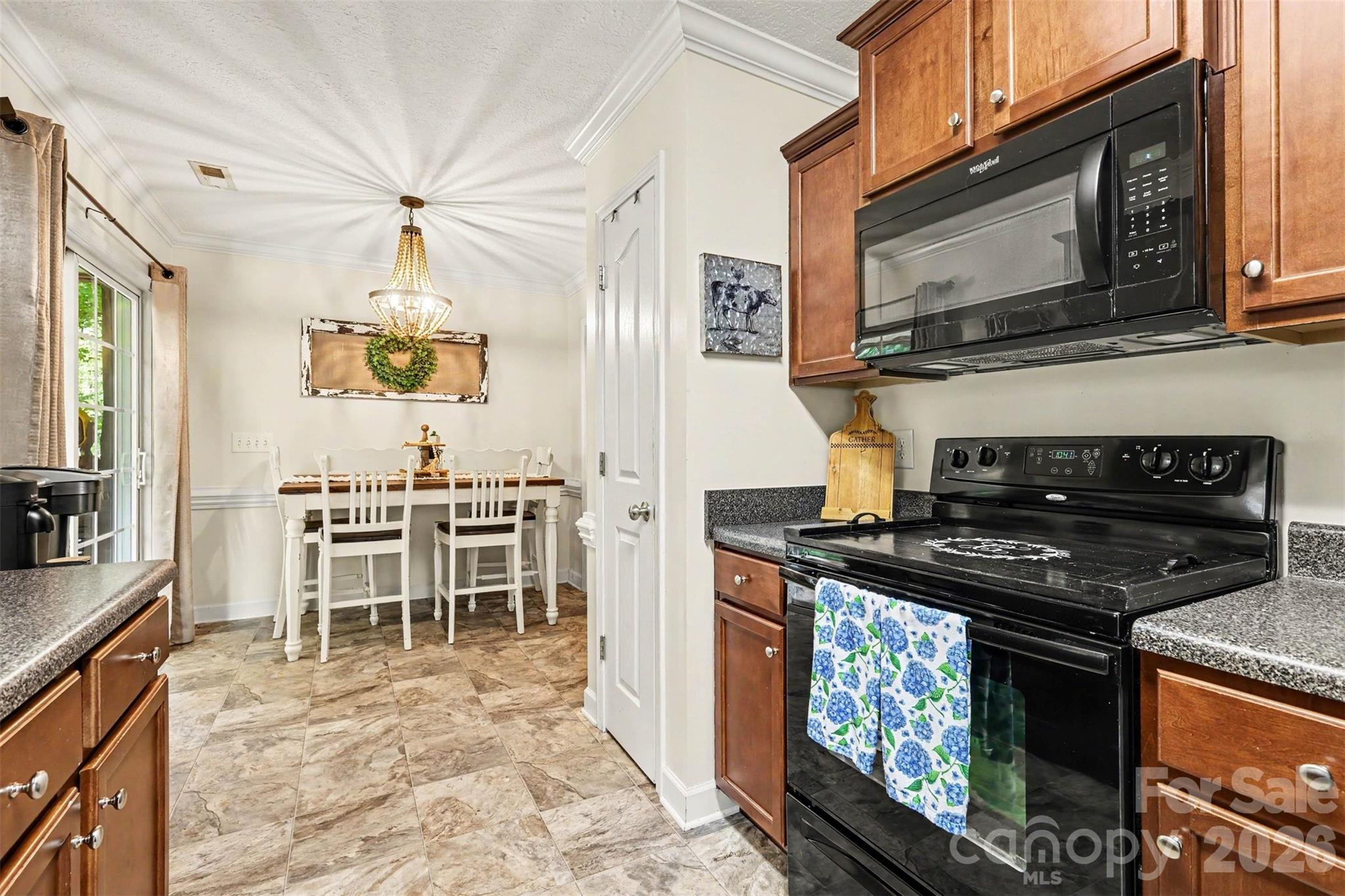 721 Daves Road Property Photo 11