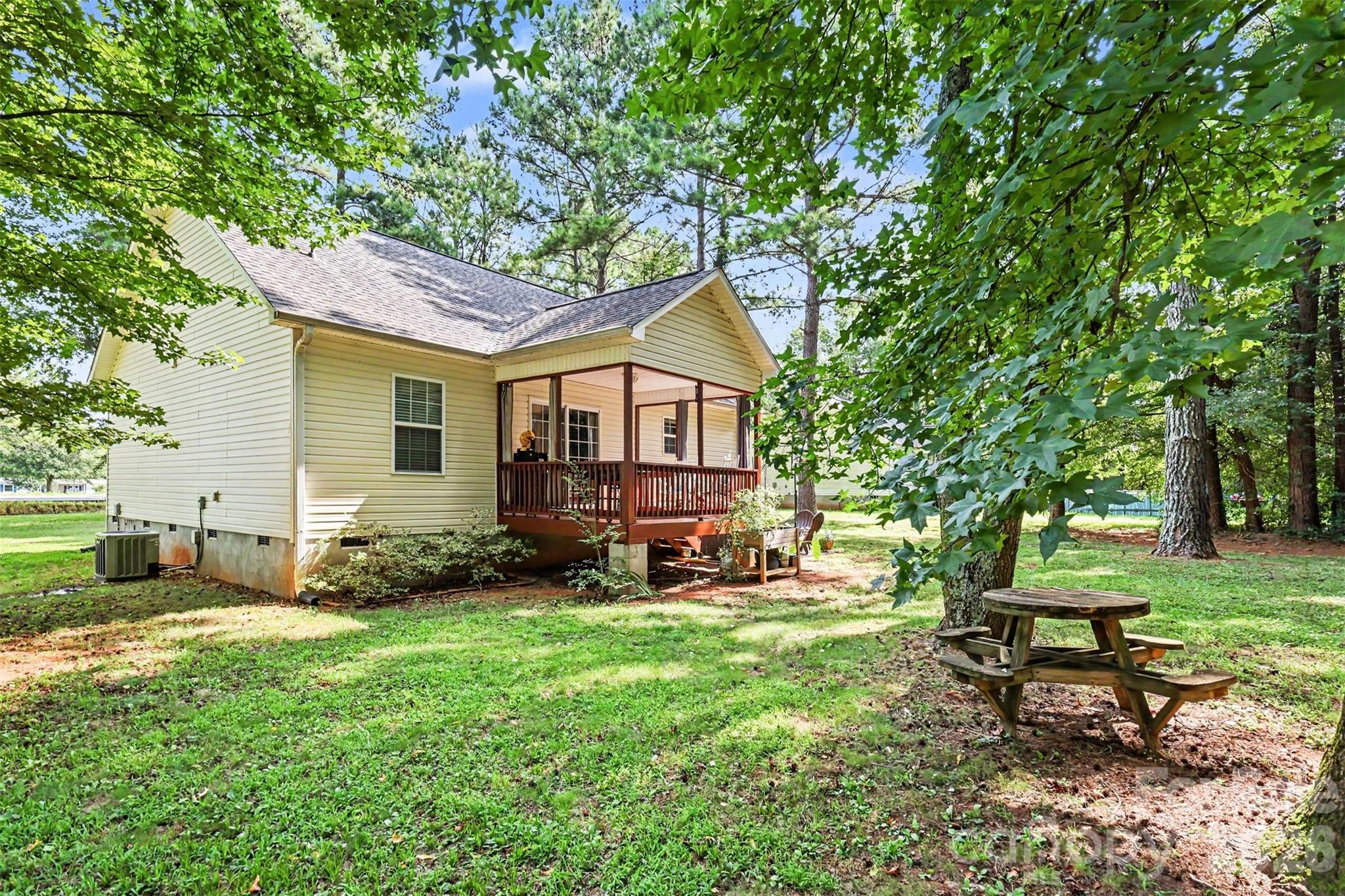 721 Daves Road Property Photo 25