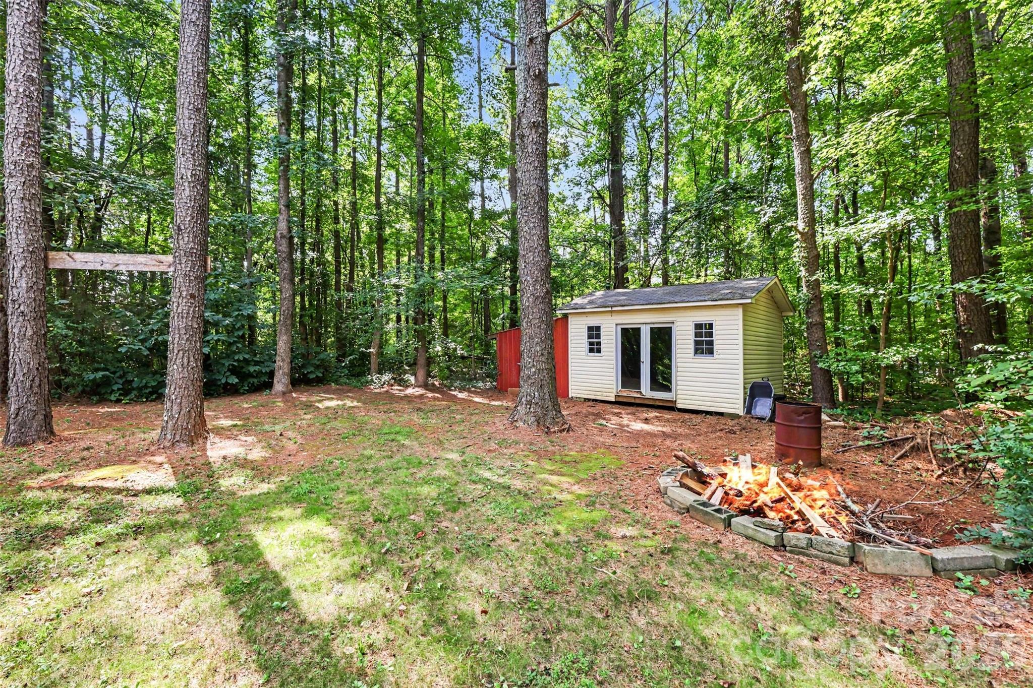 721 Daves Road Property Photo 27