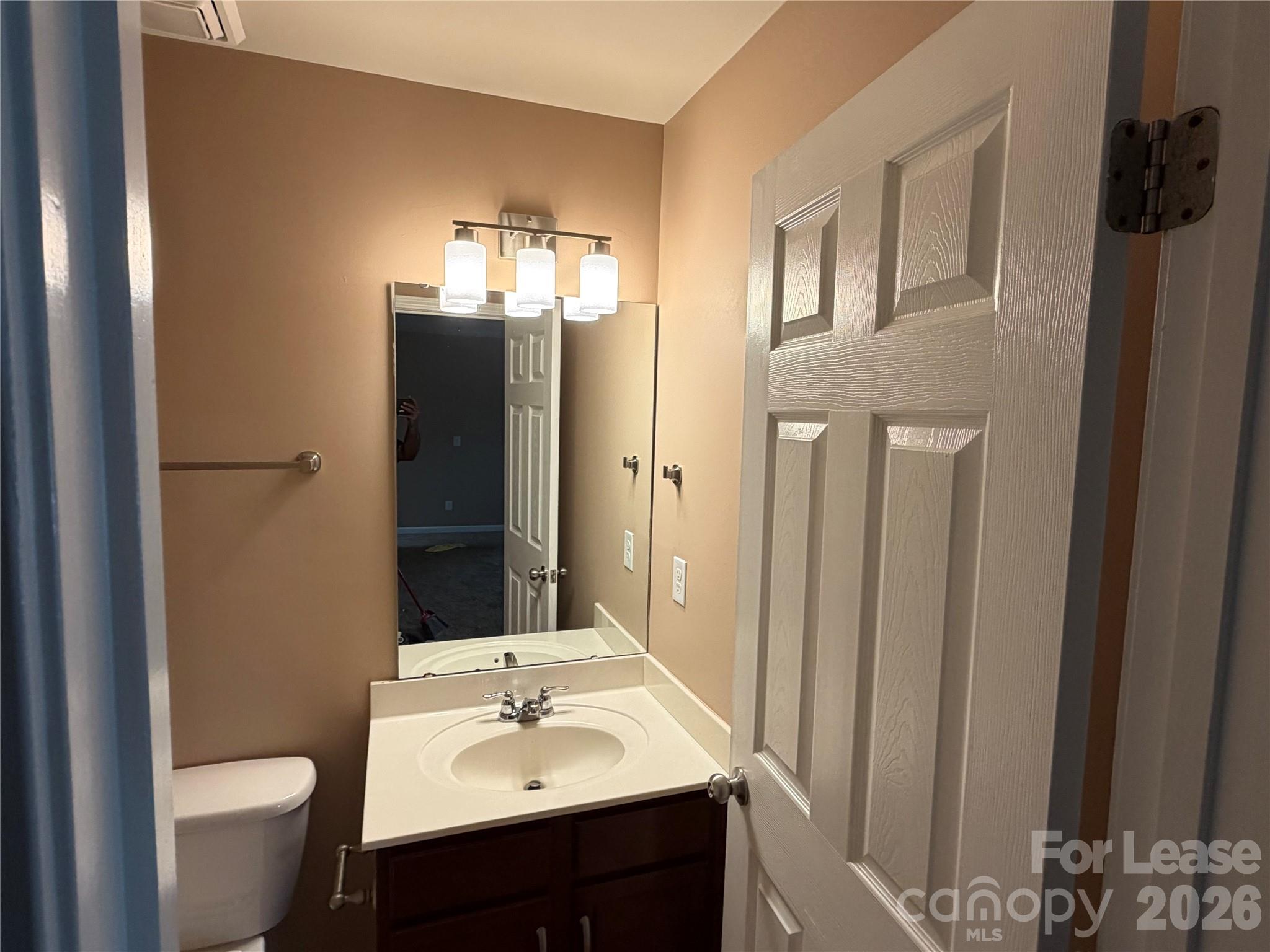 2004 Farm Pond Road Property Photo 16
