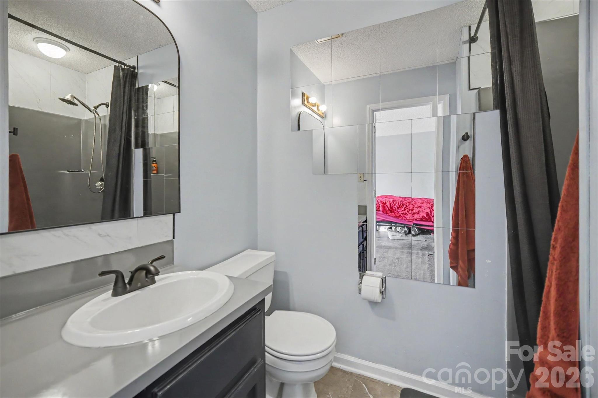 2311 Firmin Court Property Photo 4