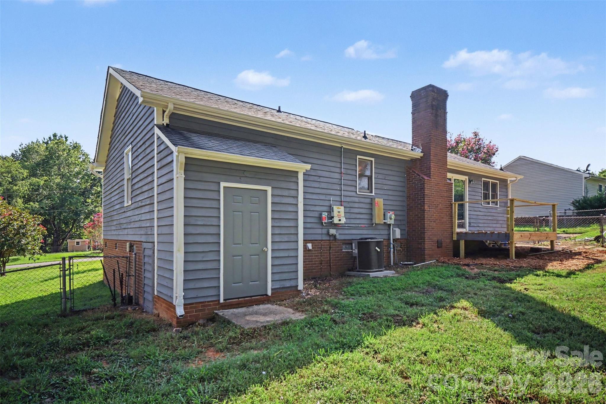 2311 Firmin Court Property Photo 11
