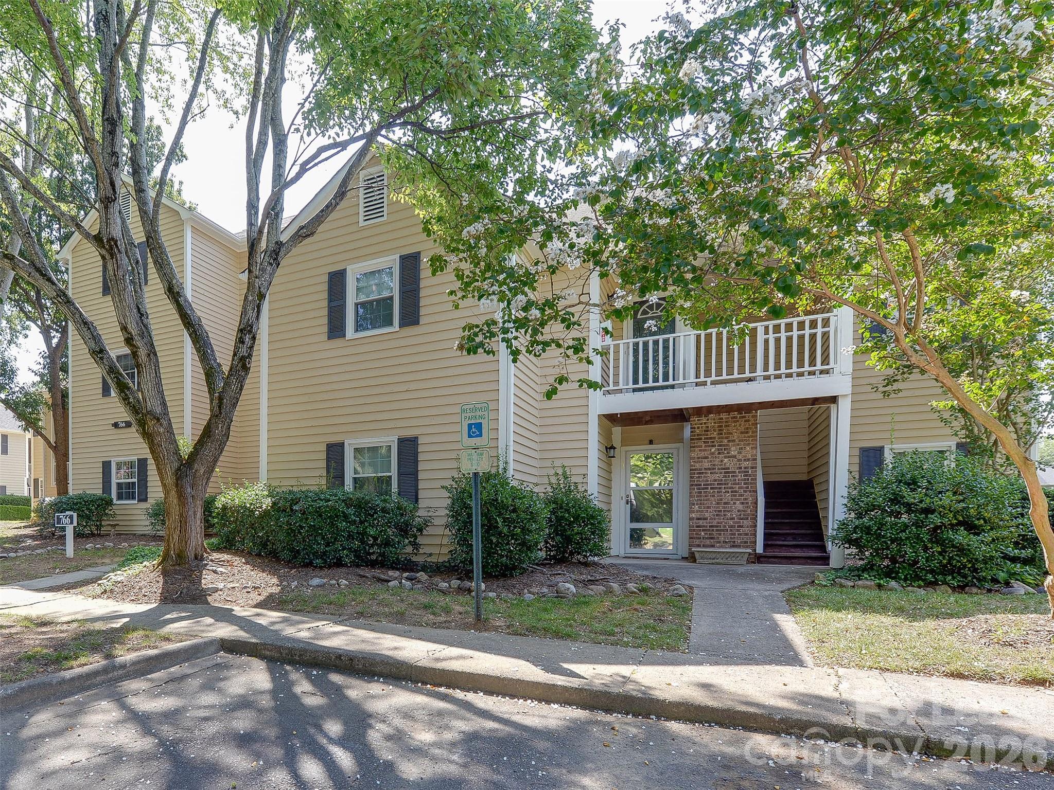 766 Marsh Road 7 Property Photo 2