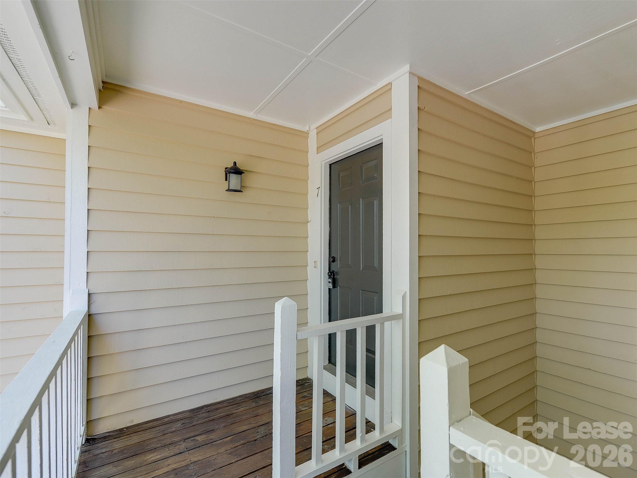 766 Marsh Road 7 Property Photo 3