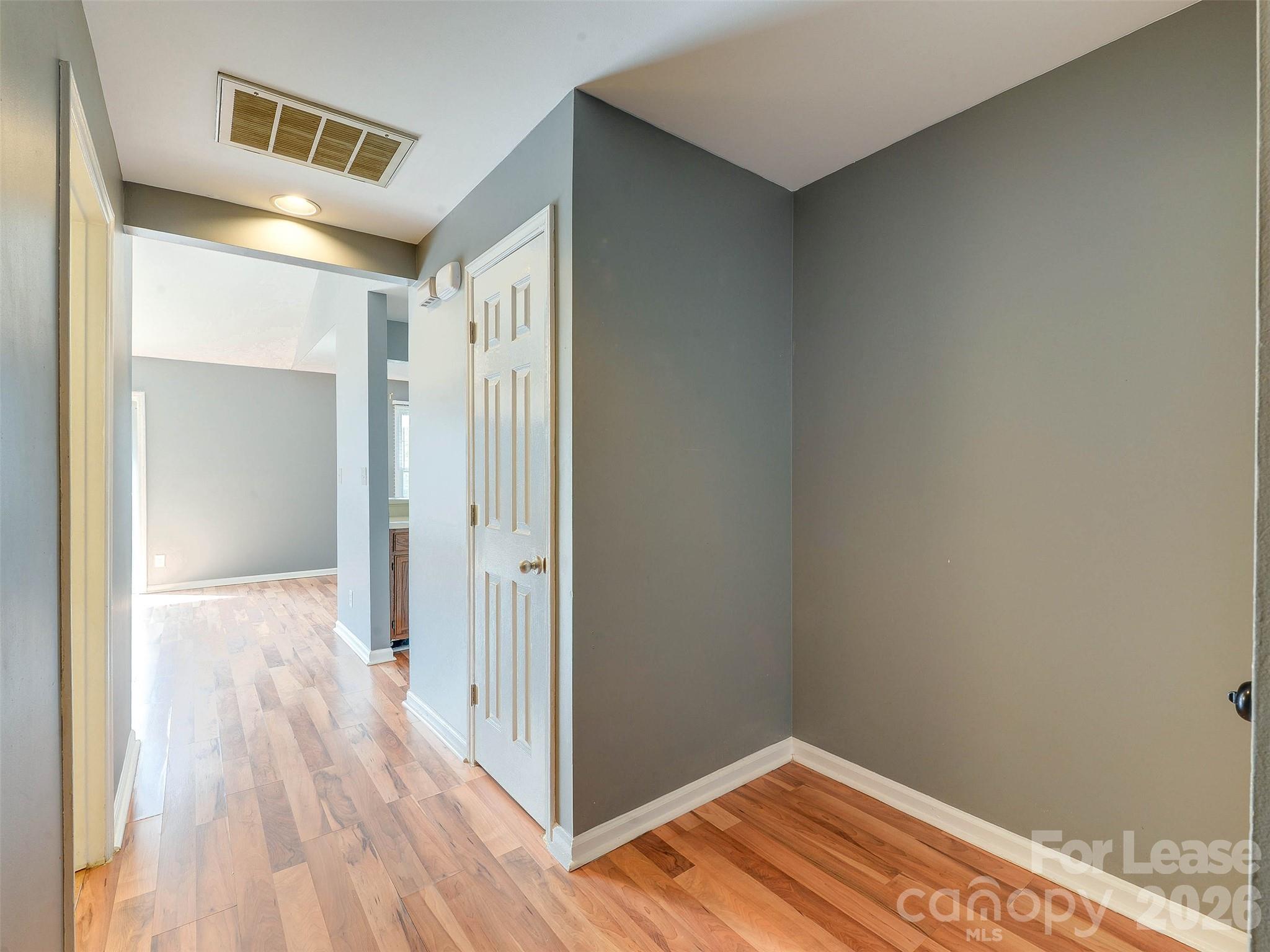766 Marsh Road 7 Property Photo 6