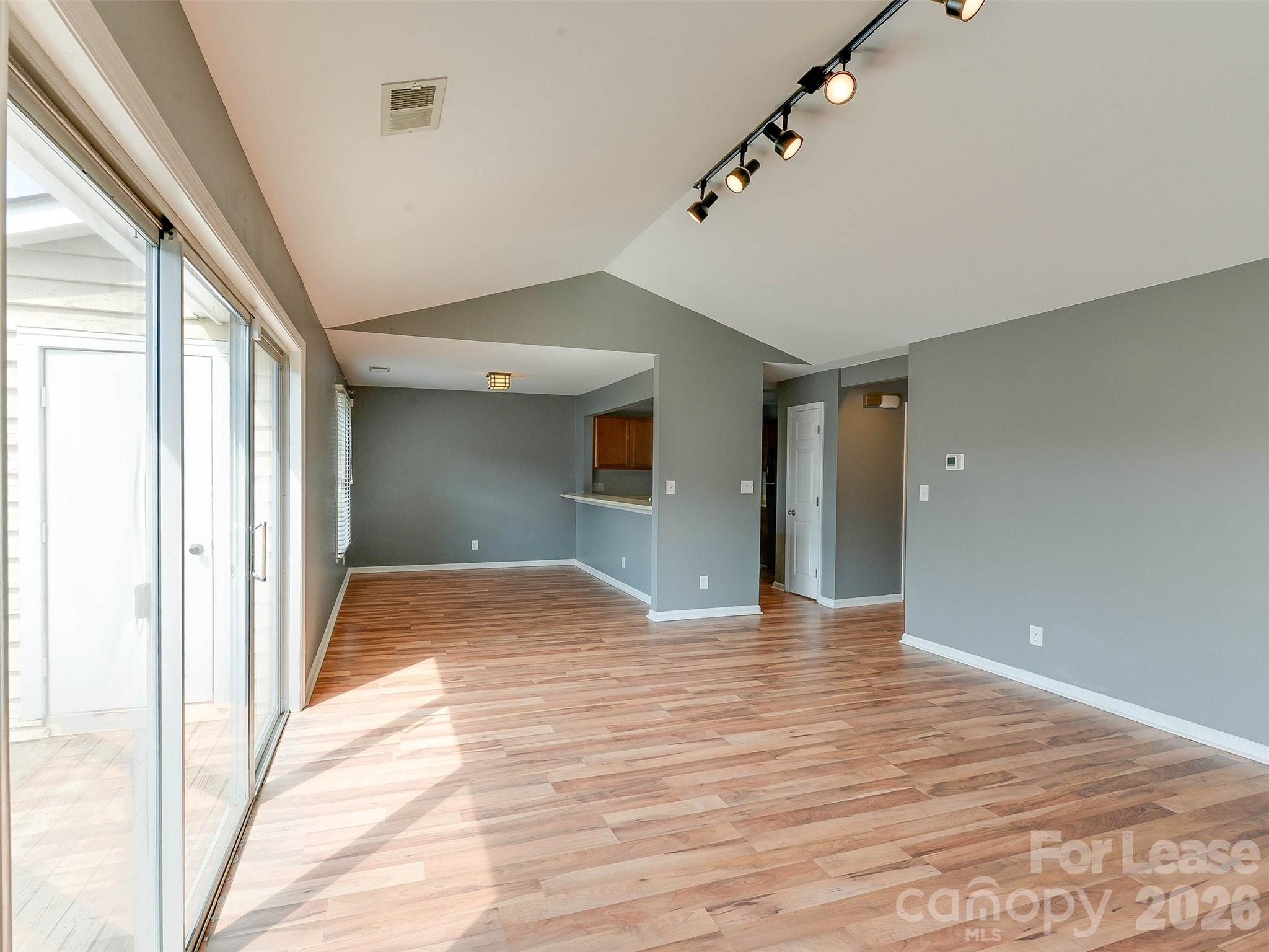 766 Marsh Road 7 Property Photo 13