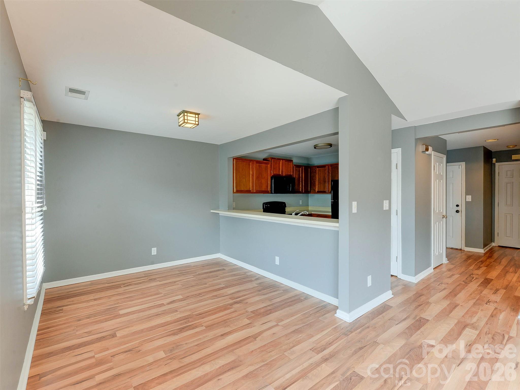 766 Marsh Road 7 Property Photo 15