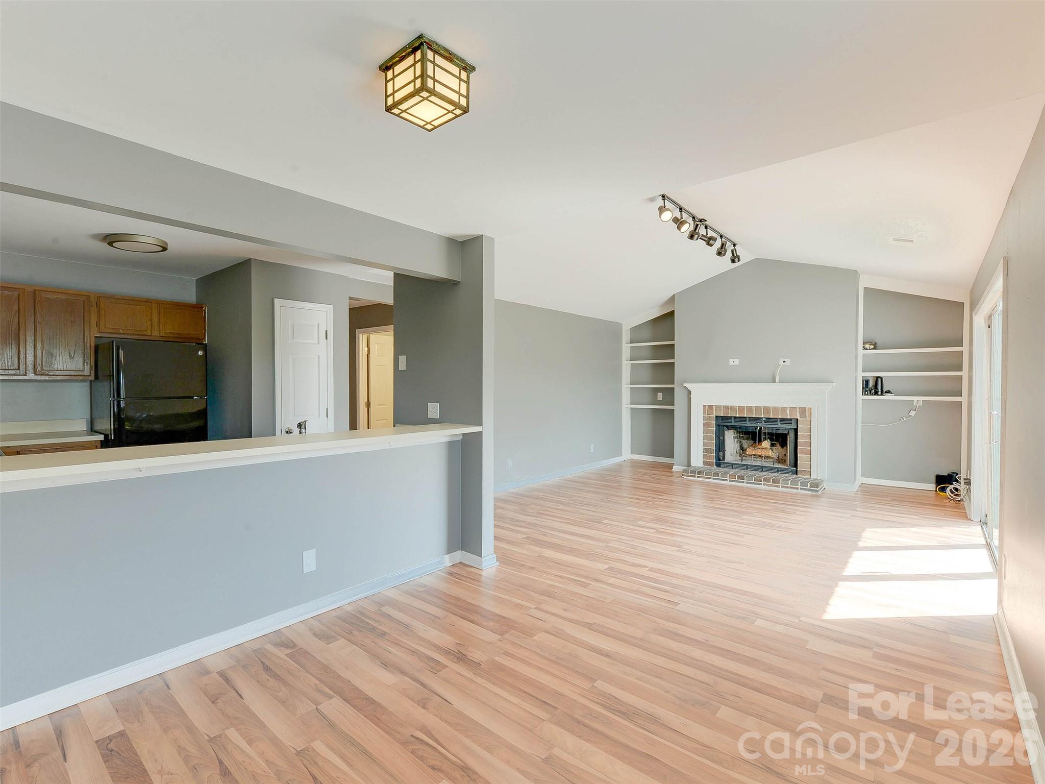 766 Marsh Road 7 Property Photo 17