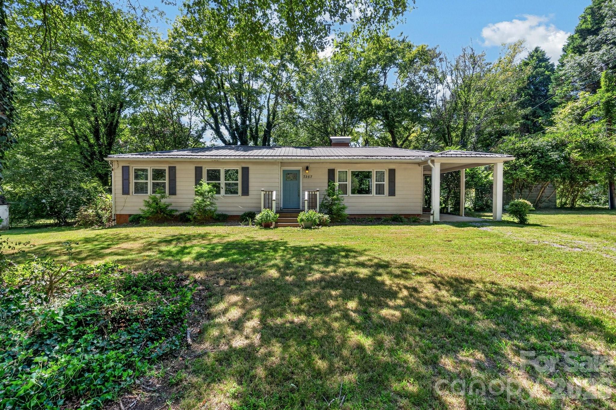 7257 Sherrills Ford Road Property Photo 1