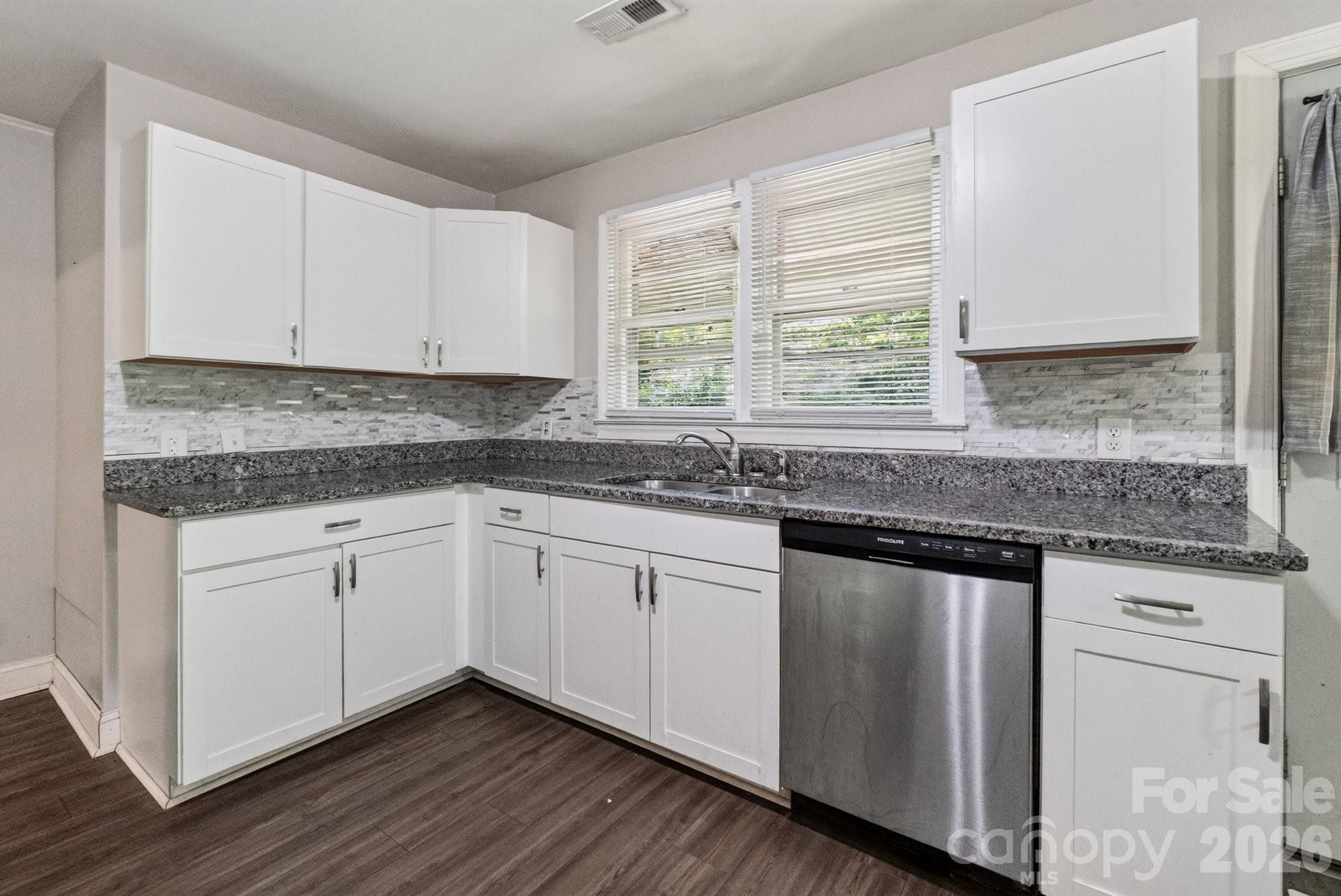 7257 Sherrills Ford Road Property Photo 8