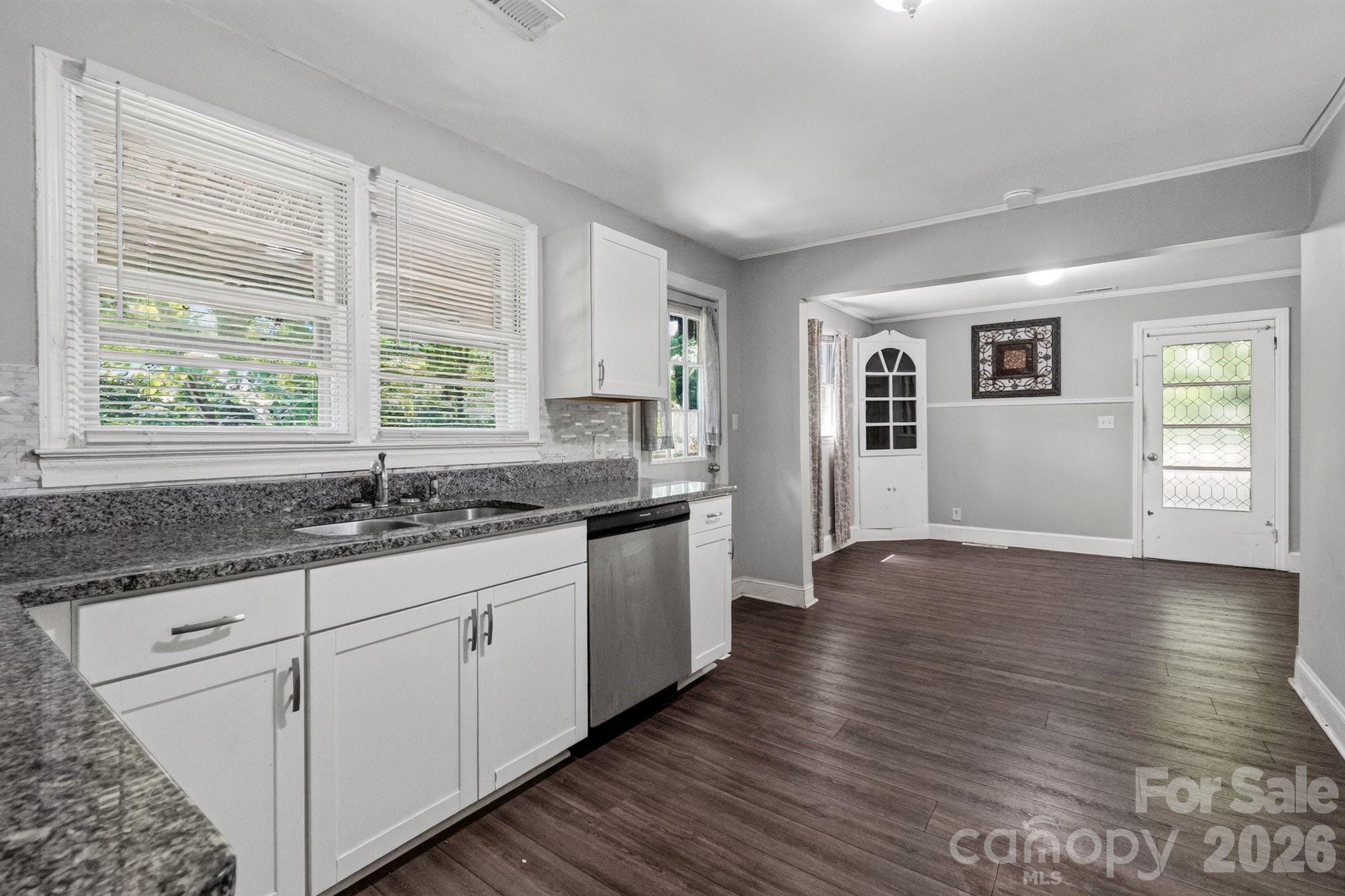 7257 Sherrills Ford Road Property Photo 9