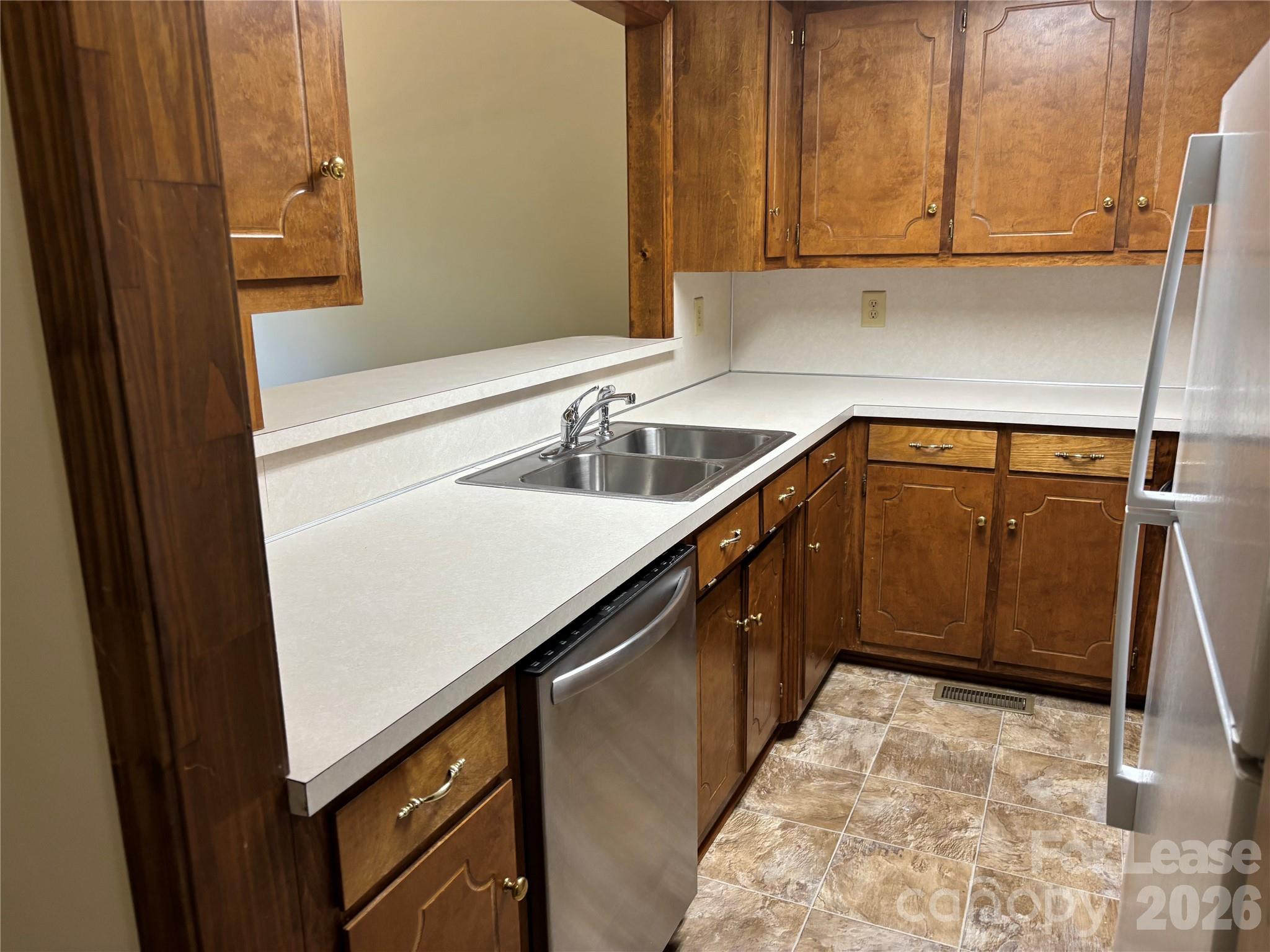 163 Hillcrest Drive Property Photo 3