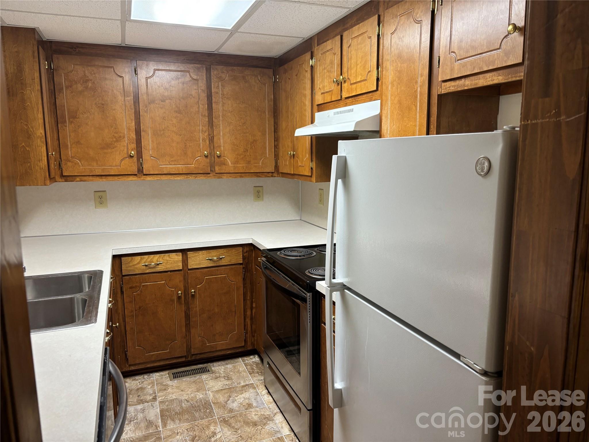 163 Hillcrest Drive Property Photo 4