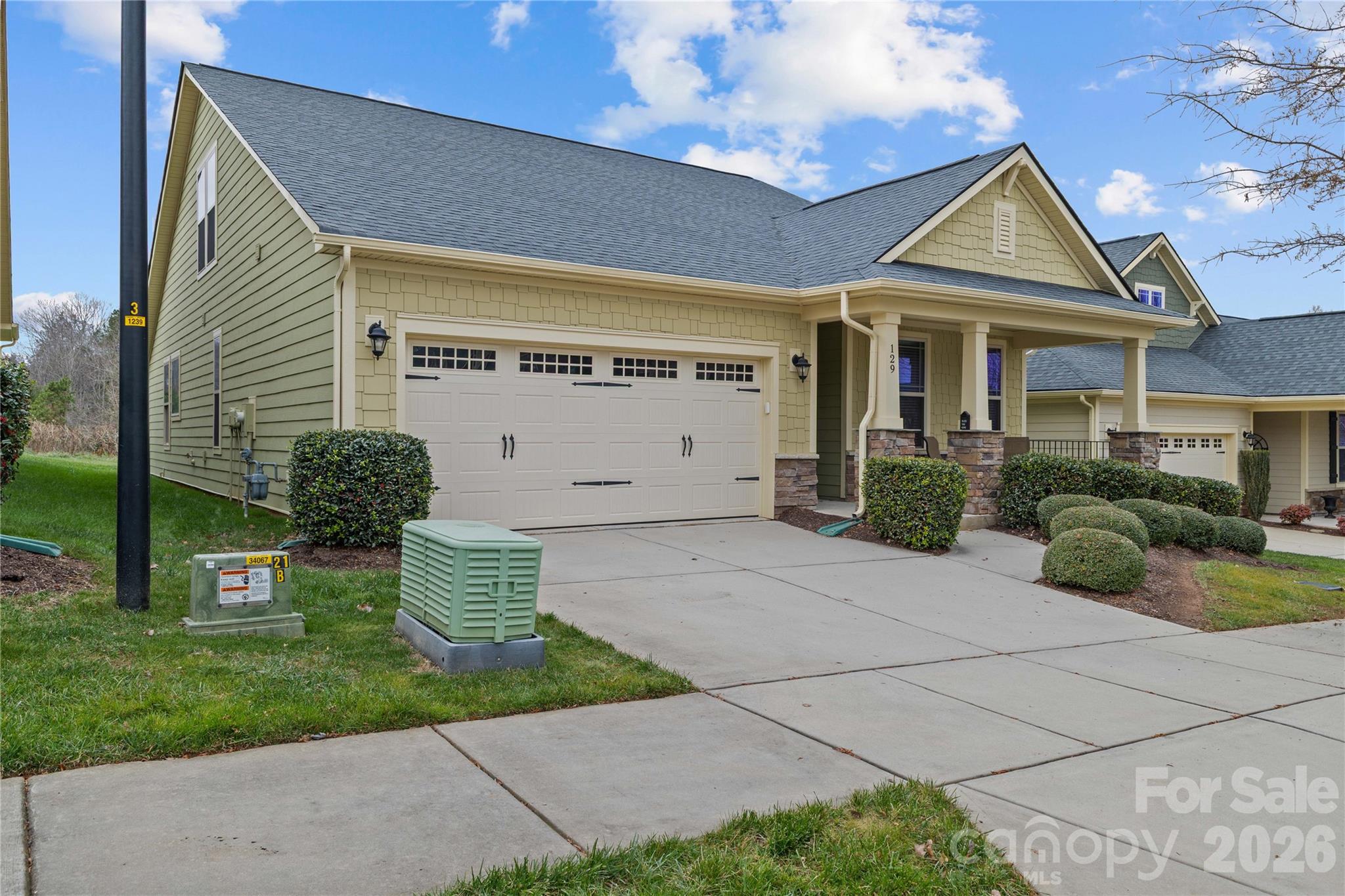 129 Johnson Manor Street Property Photo 2