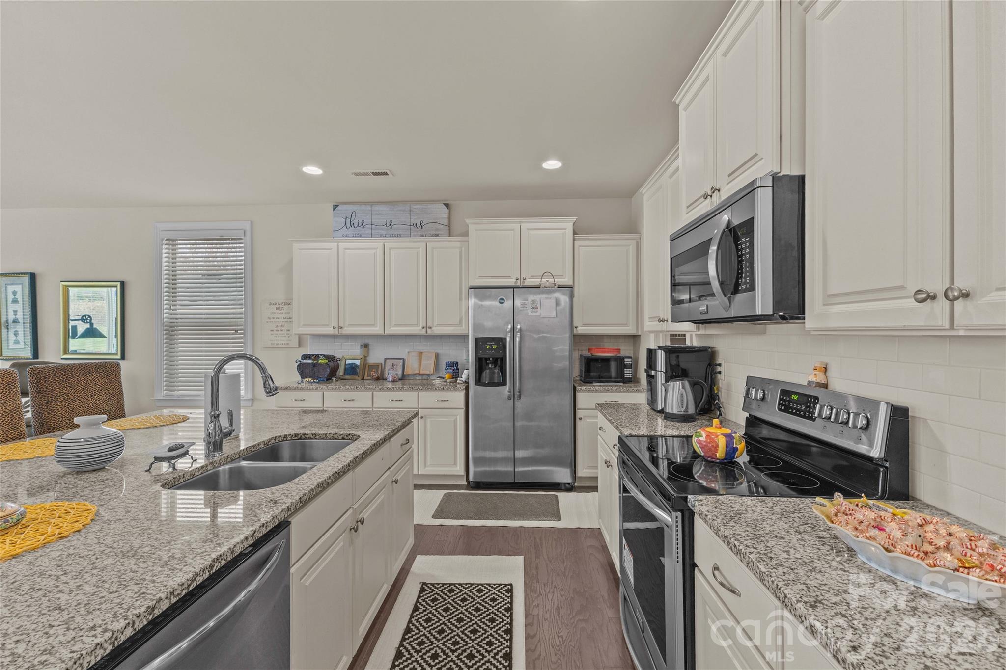 129 Johnson Manor Street Property Photo 27