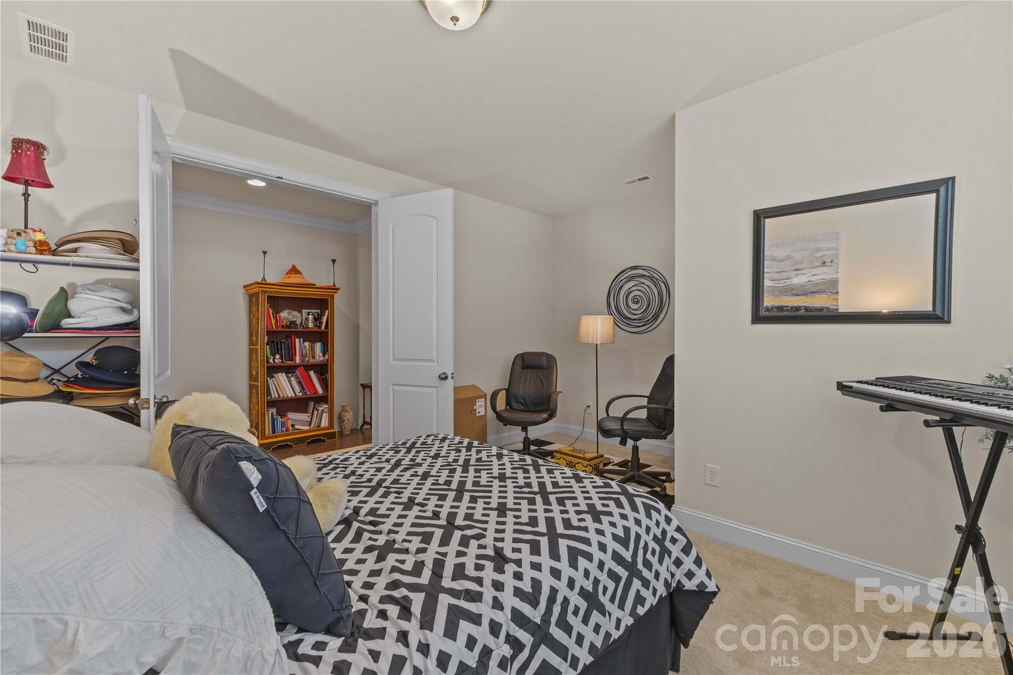 129 Johnson Manor Street Property Photo 37