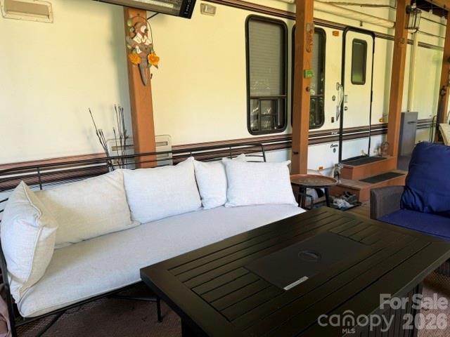 284 Aqua Vista Loop Property Photo 14