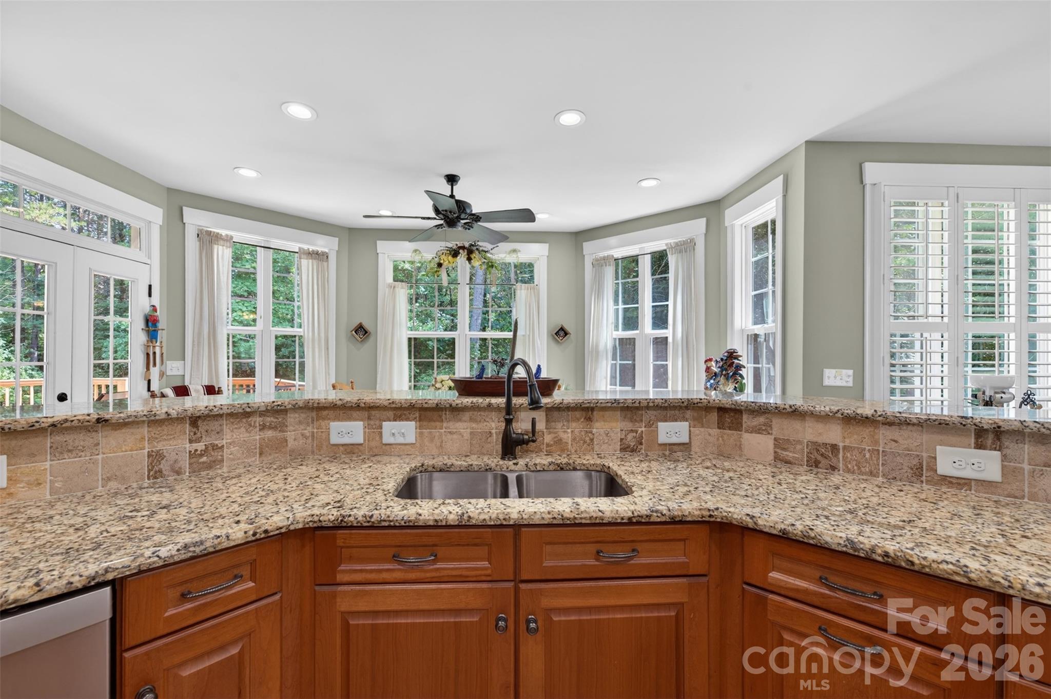 8611 Kerns Meadow Lane Property Photo 9