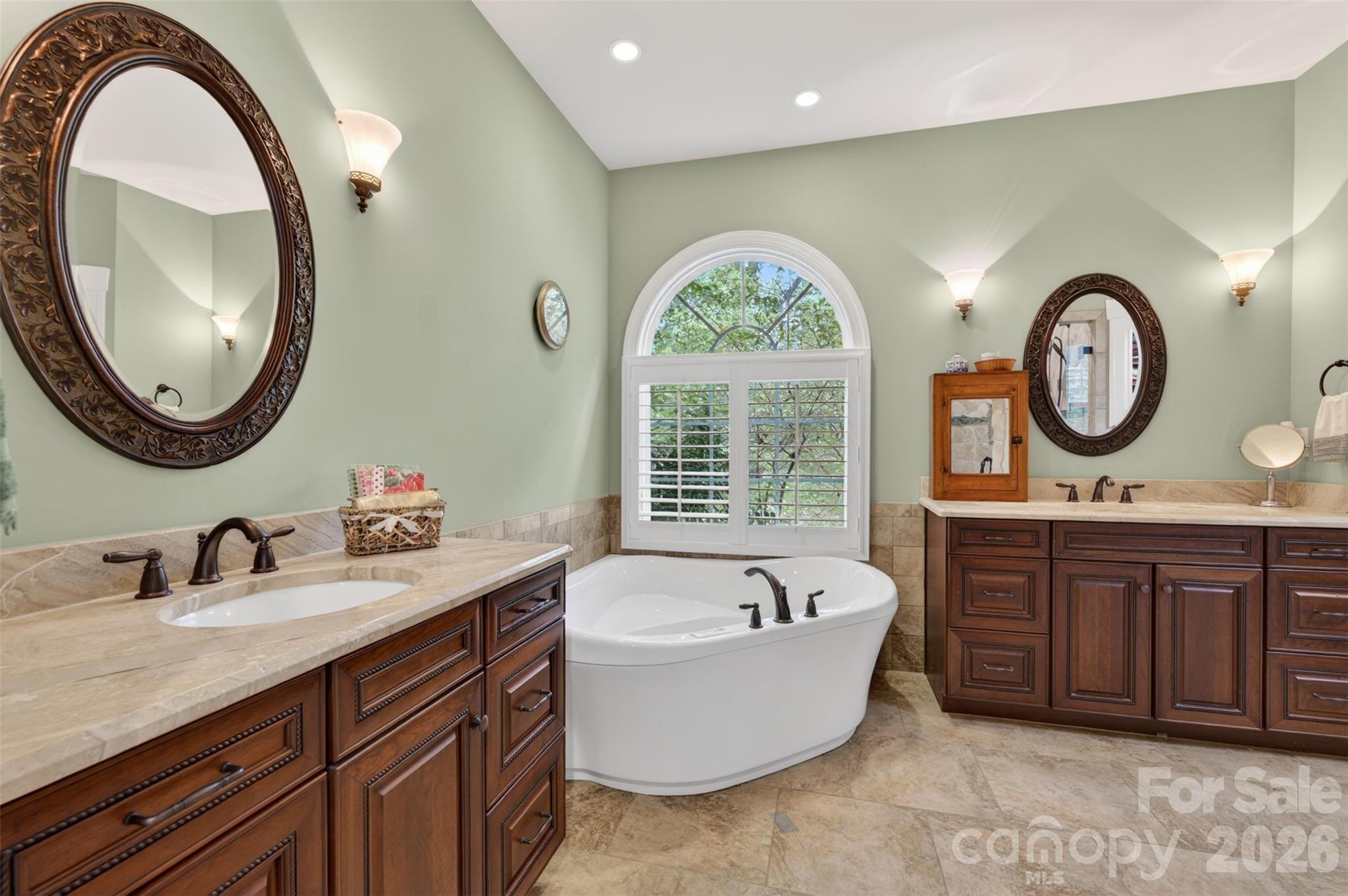 8611 Kerns Meadow Lane Property Photo 15