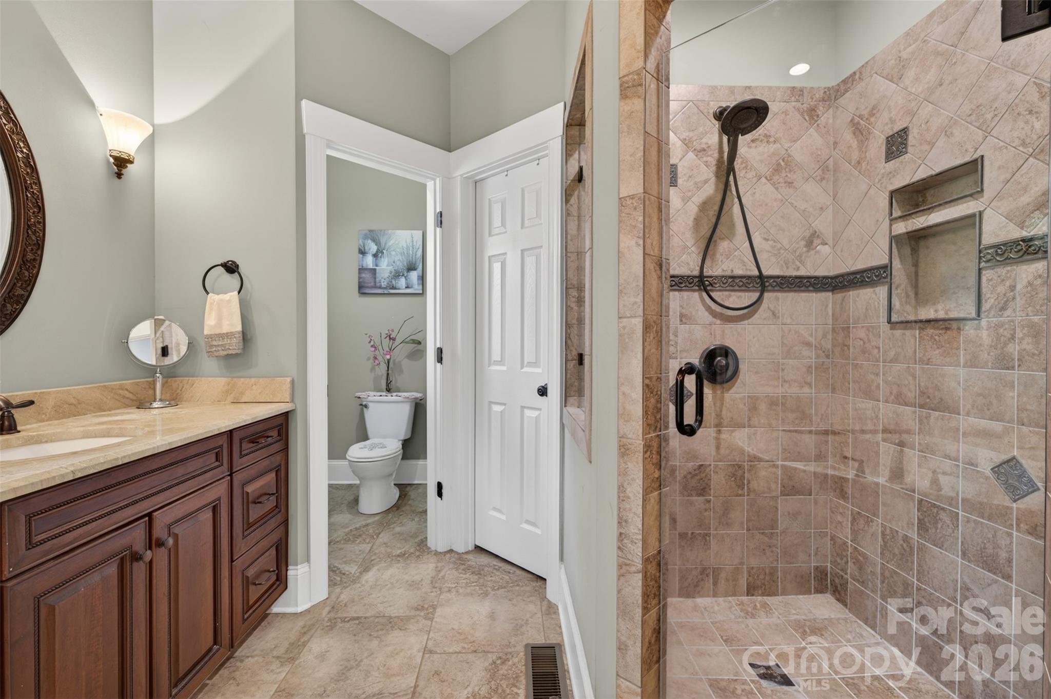 8611 Kerns Meadow Lane Property Photo 16