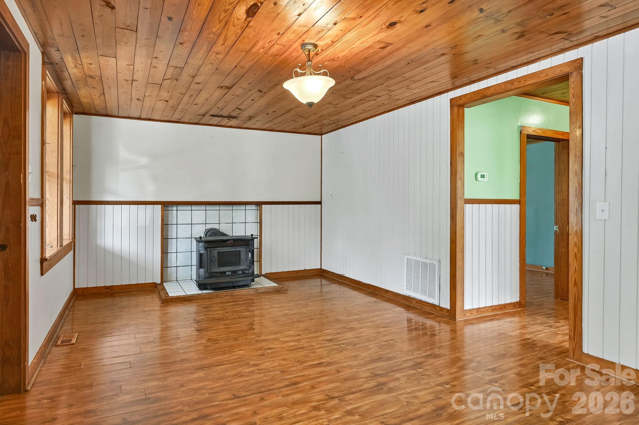 376 Fairview Road Property Photo 5