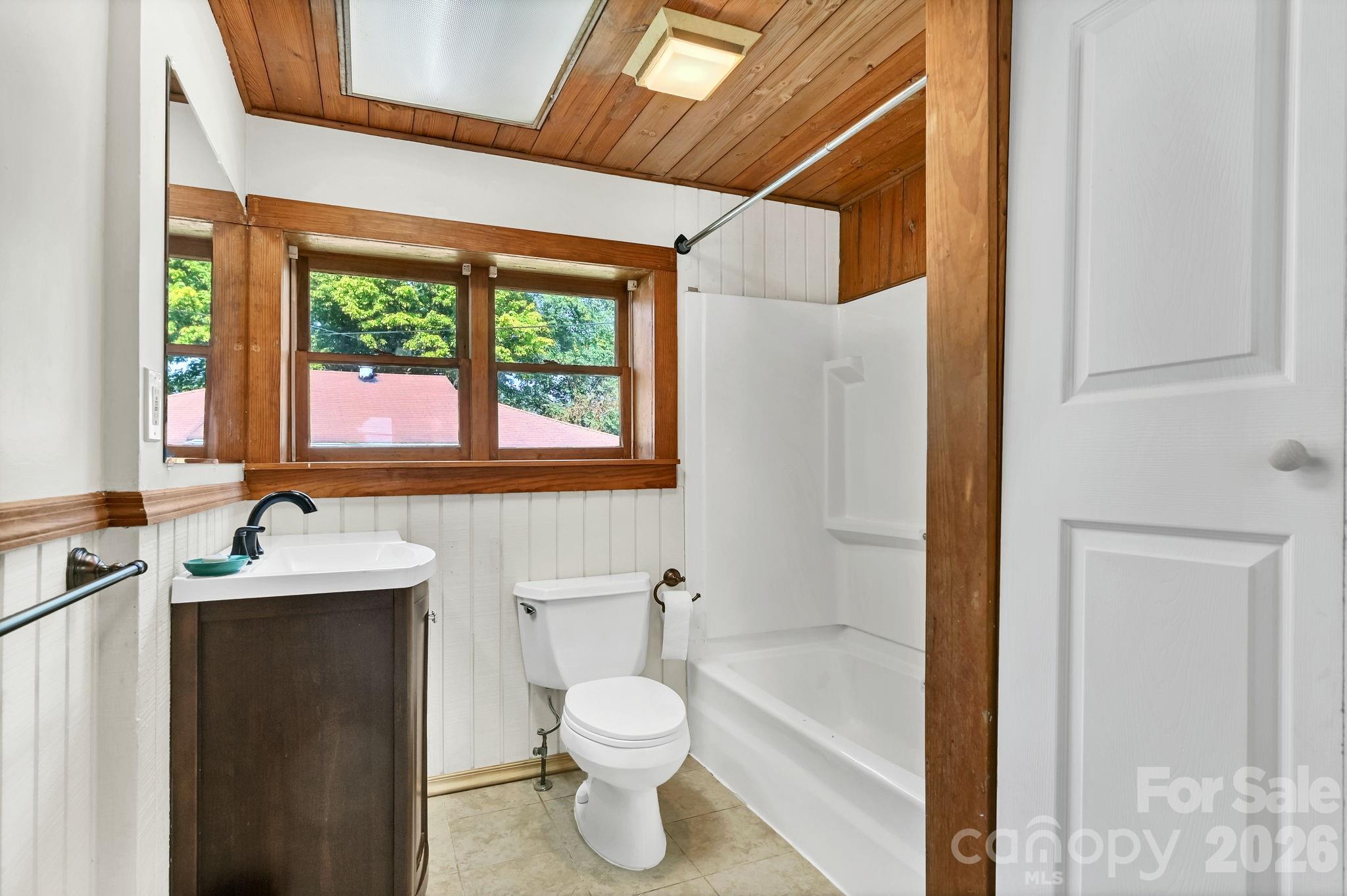 376 Fairview Road Property Photo 11
