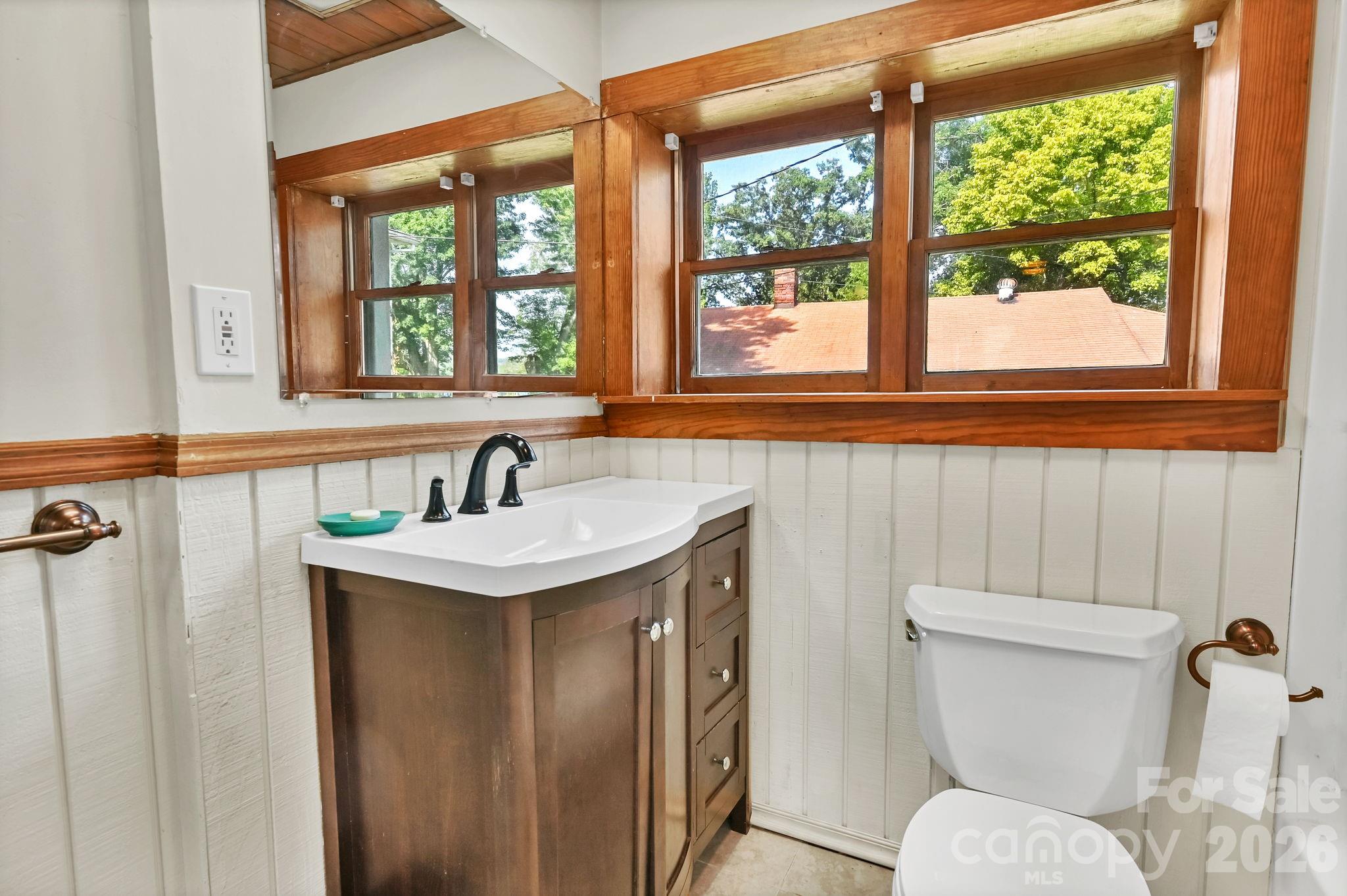 376 Fairview Road Property Photo 12