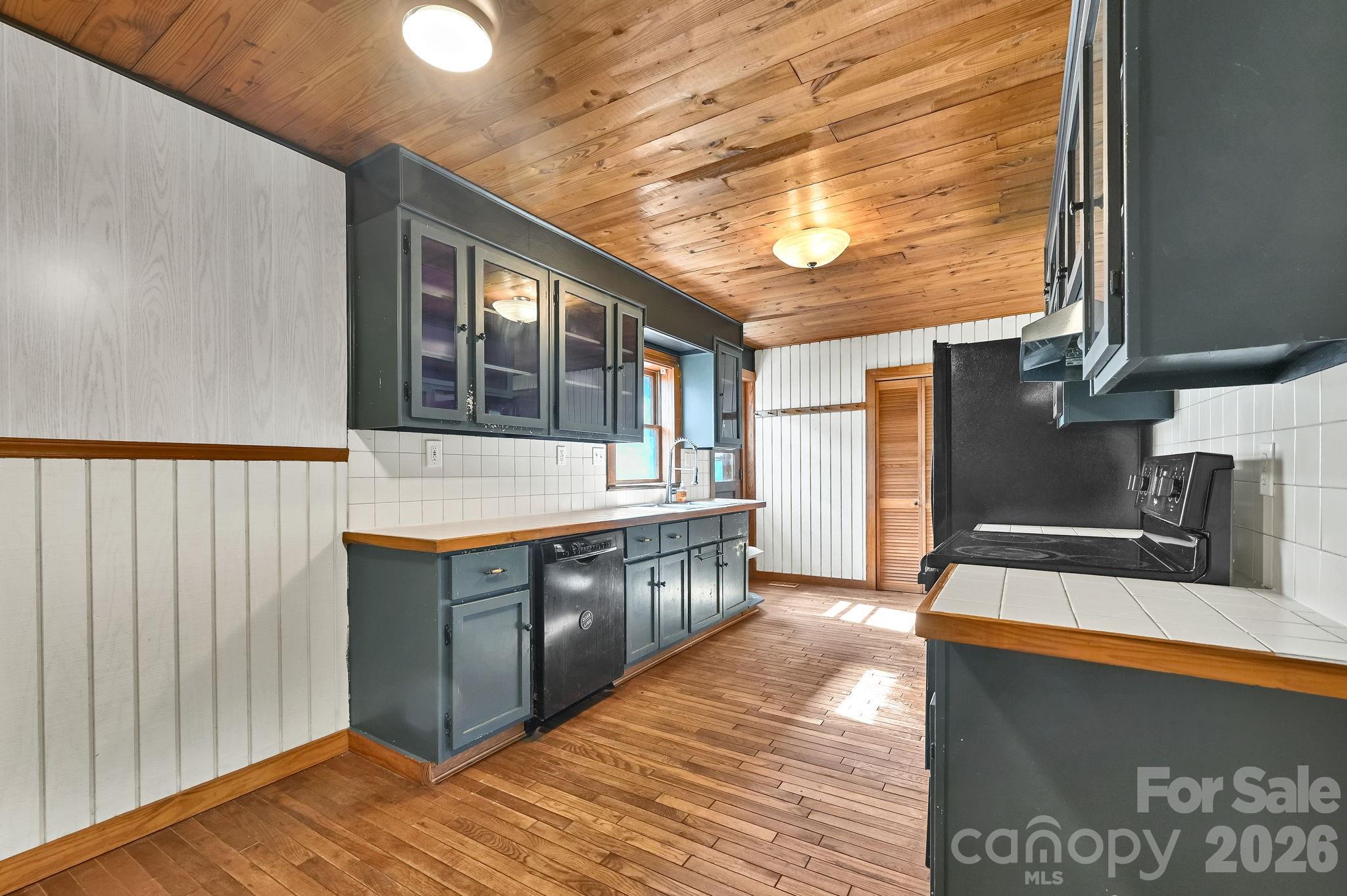 376 Fairview Road Property Photo 21