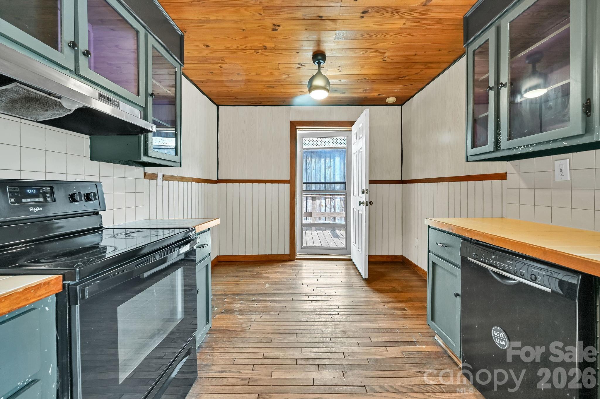 376 Fairview Road Property Photo 22