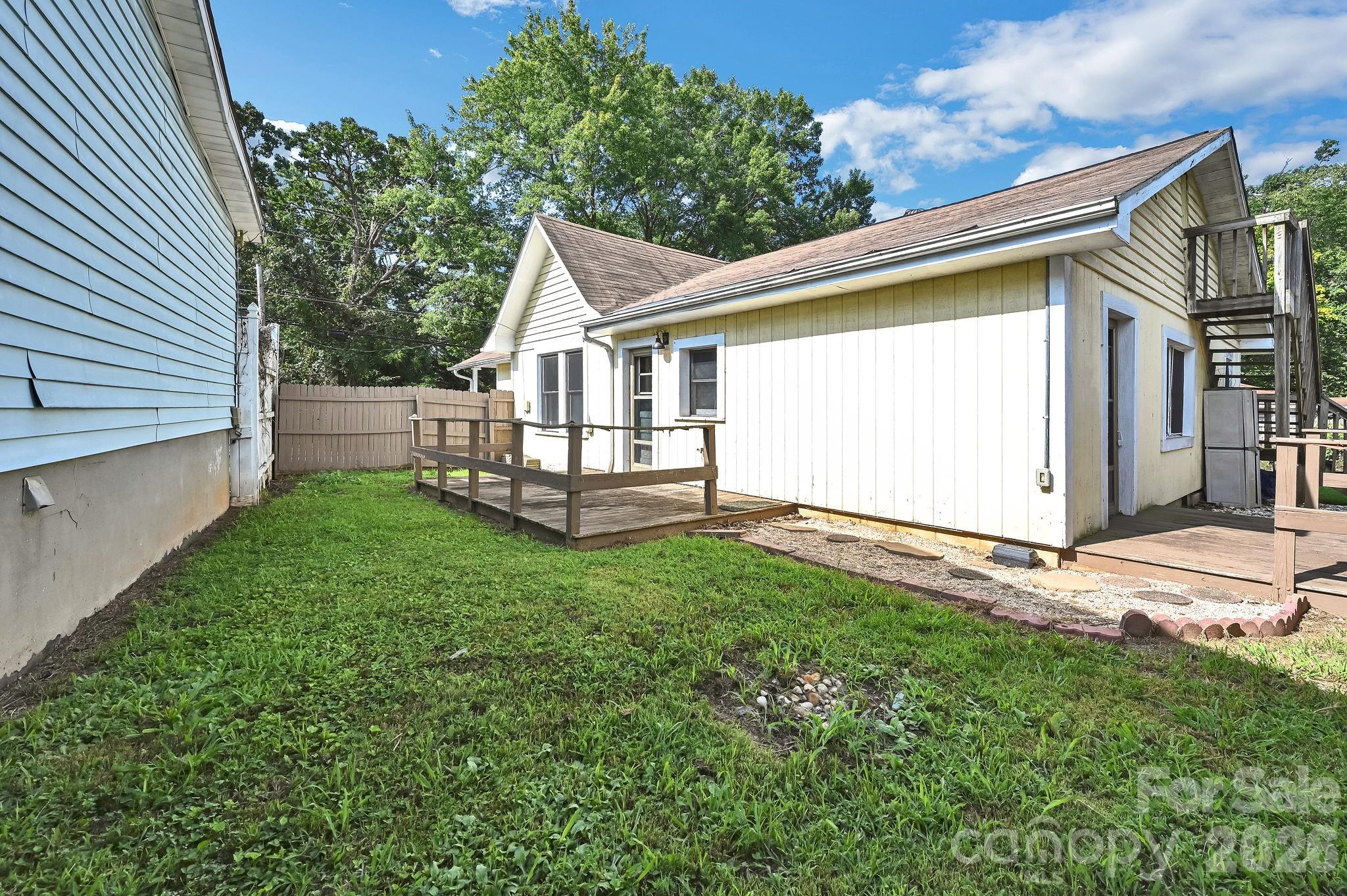 376 Fairview Road Property Photo 23