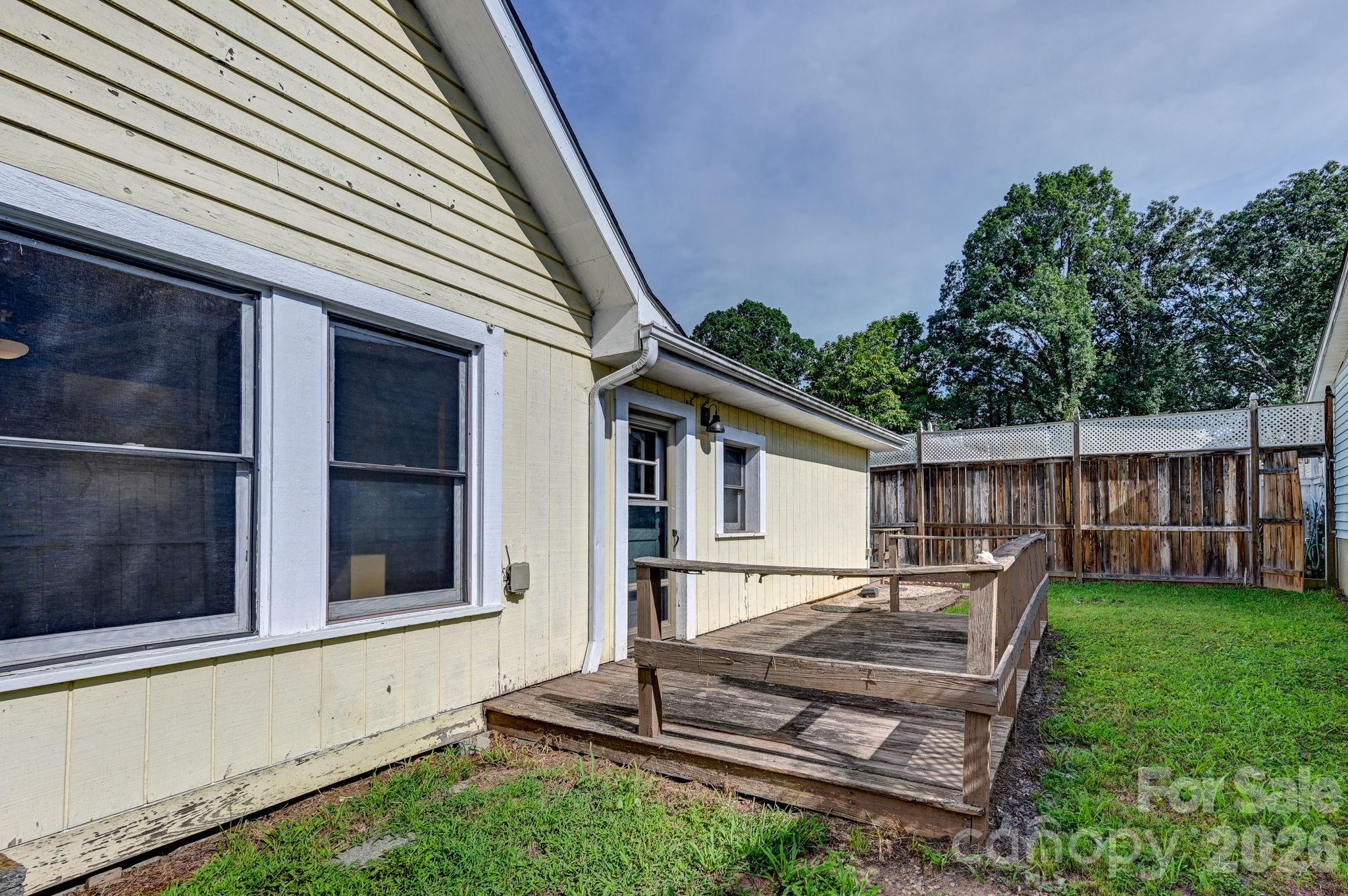 376 Fairview Road Property Photo 25