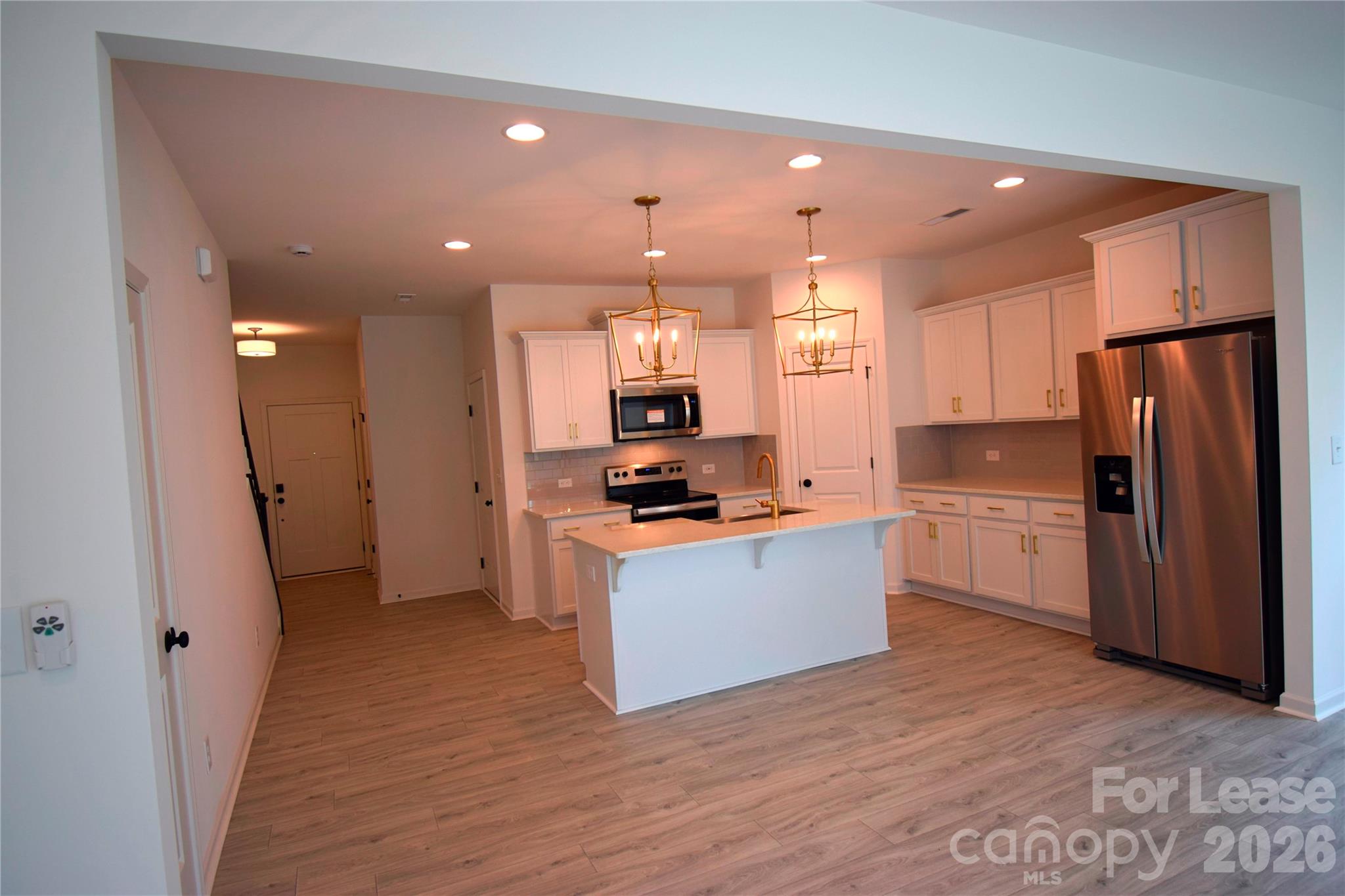 11816 Basking Drive Property Photo 3