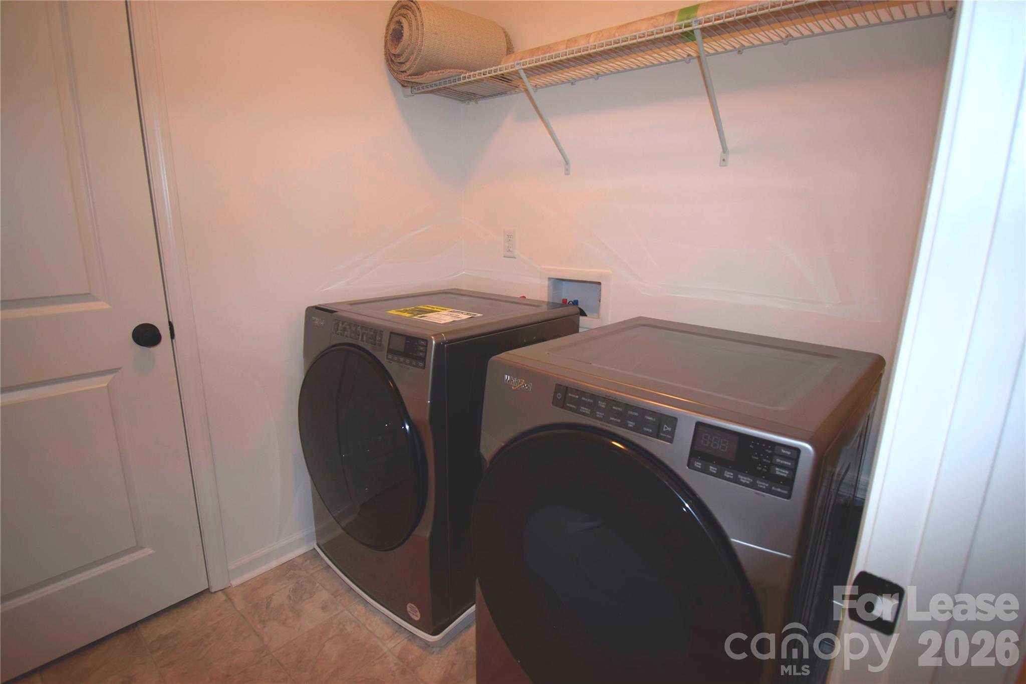 11816 Basking Drive Property Photo 7