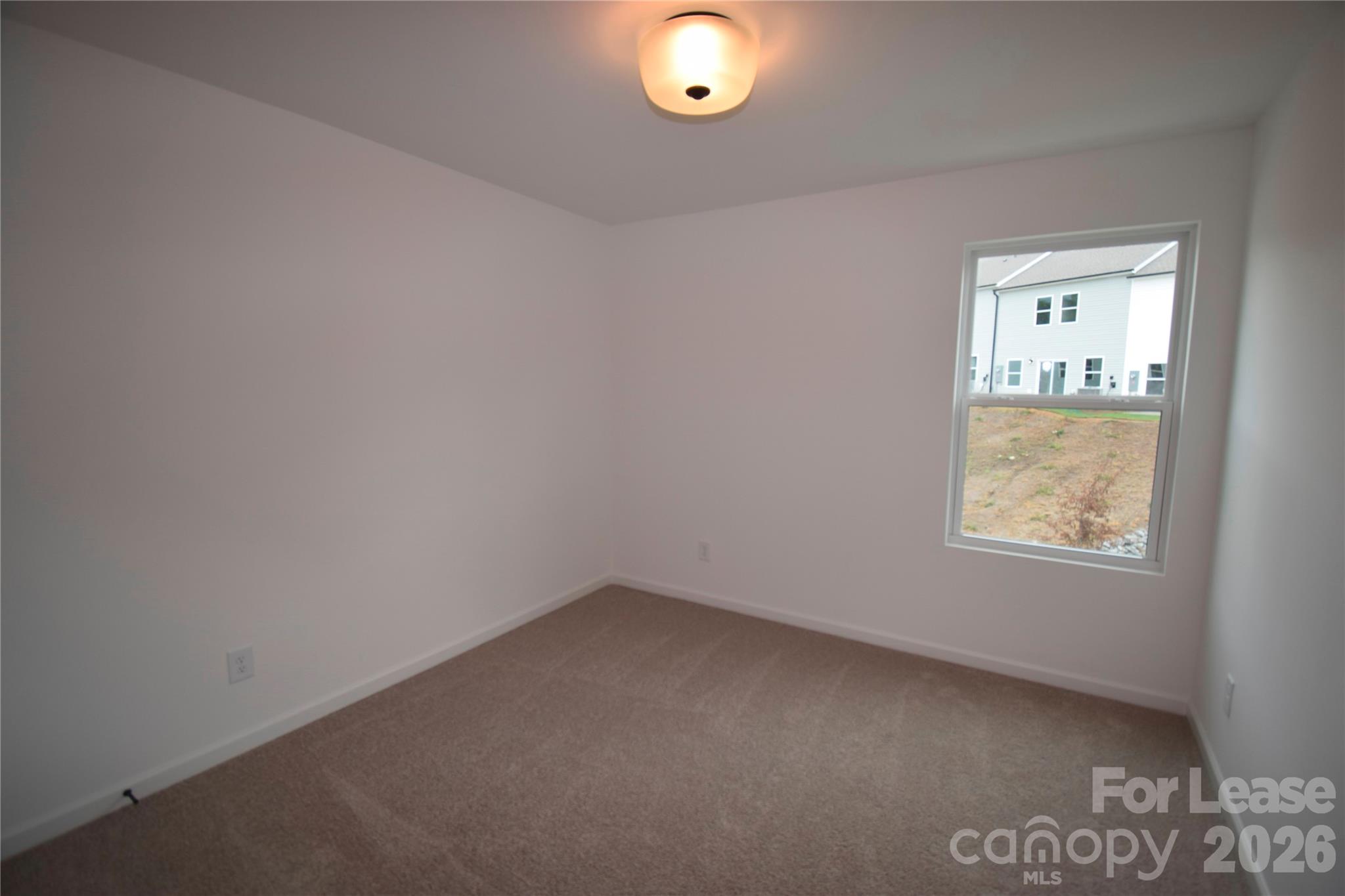 11816 Basking Drive Property Photo 10