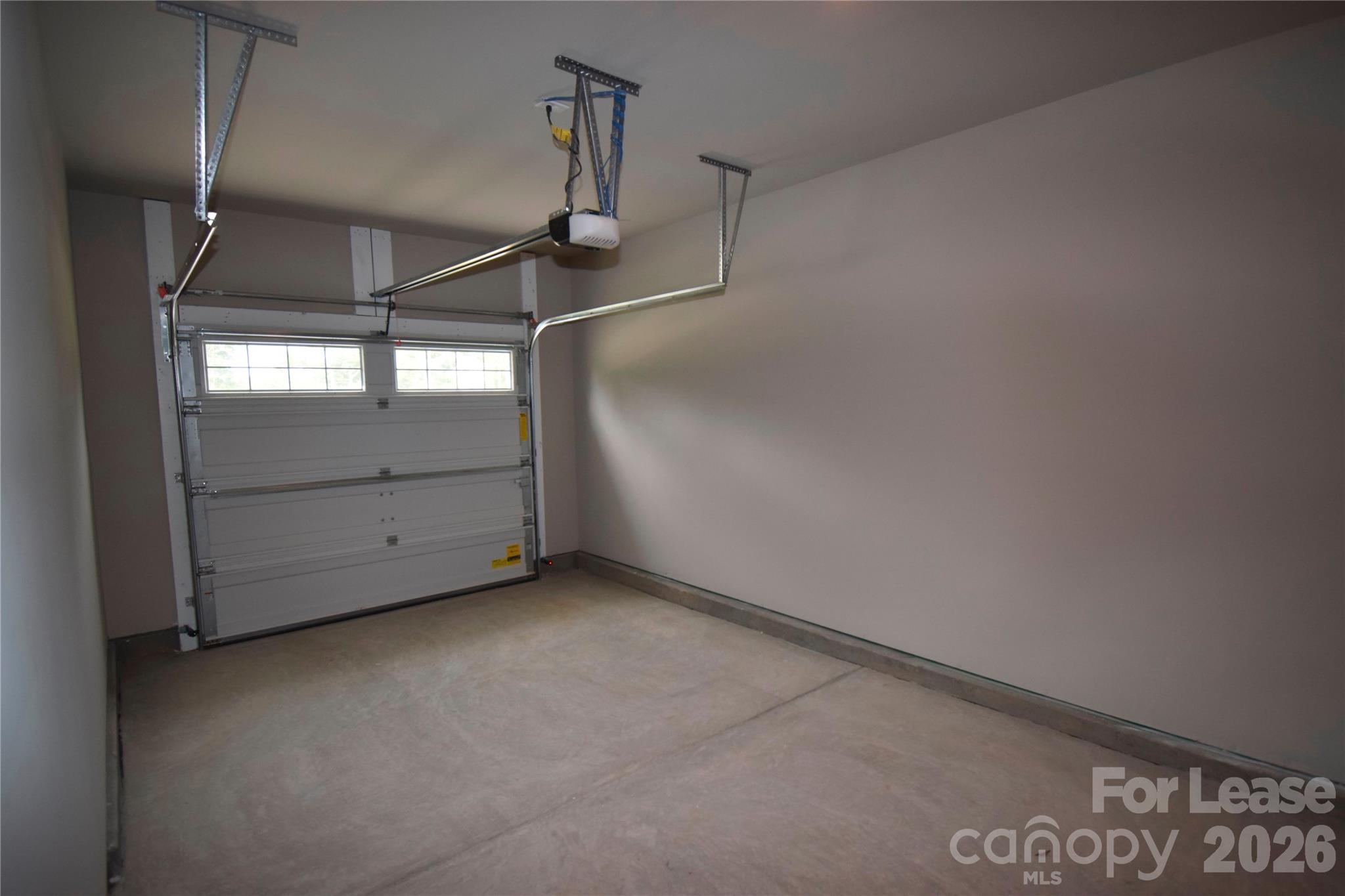 11816 Basking Drive Property Photo 13