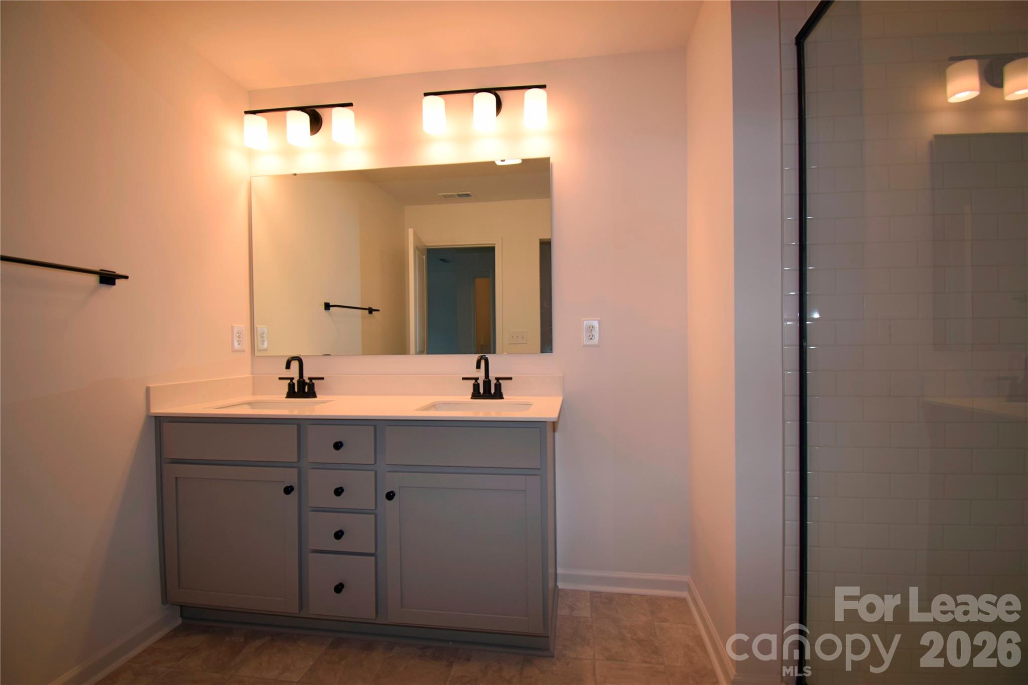 11816 Basking Drive Property Photo 16