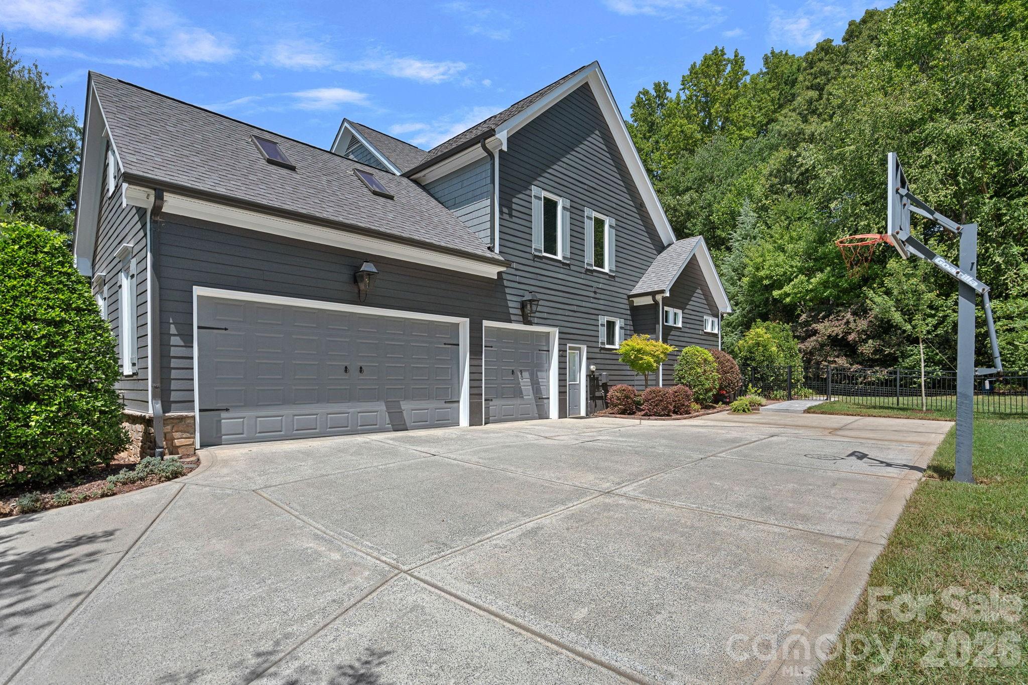 18525 Rollingdale Lane Property Photo 35