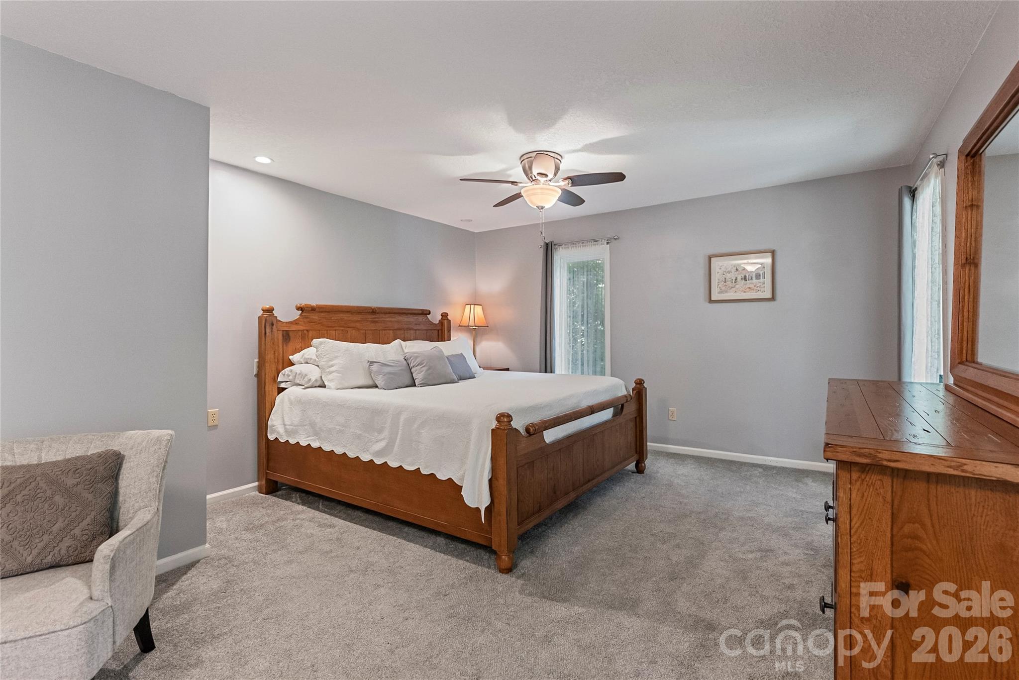 10 Brook Forest Drive Property Photo 13