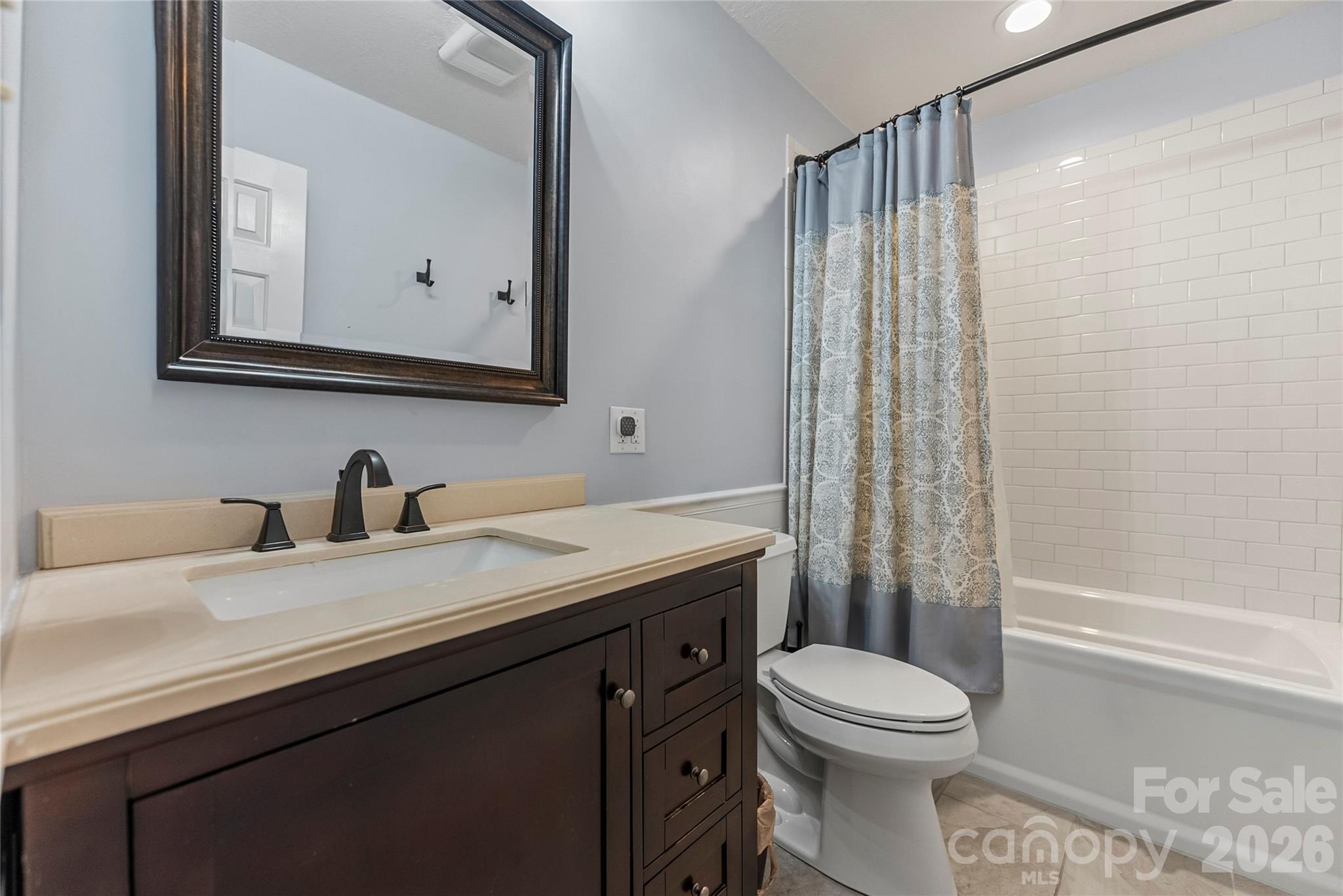 10 Brook Forest Drive Property Photo 15