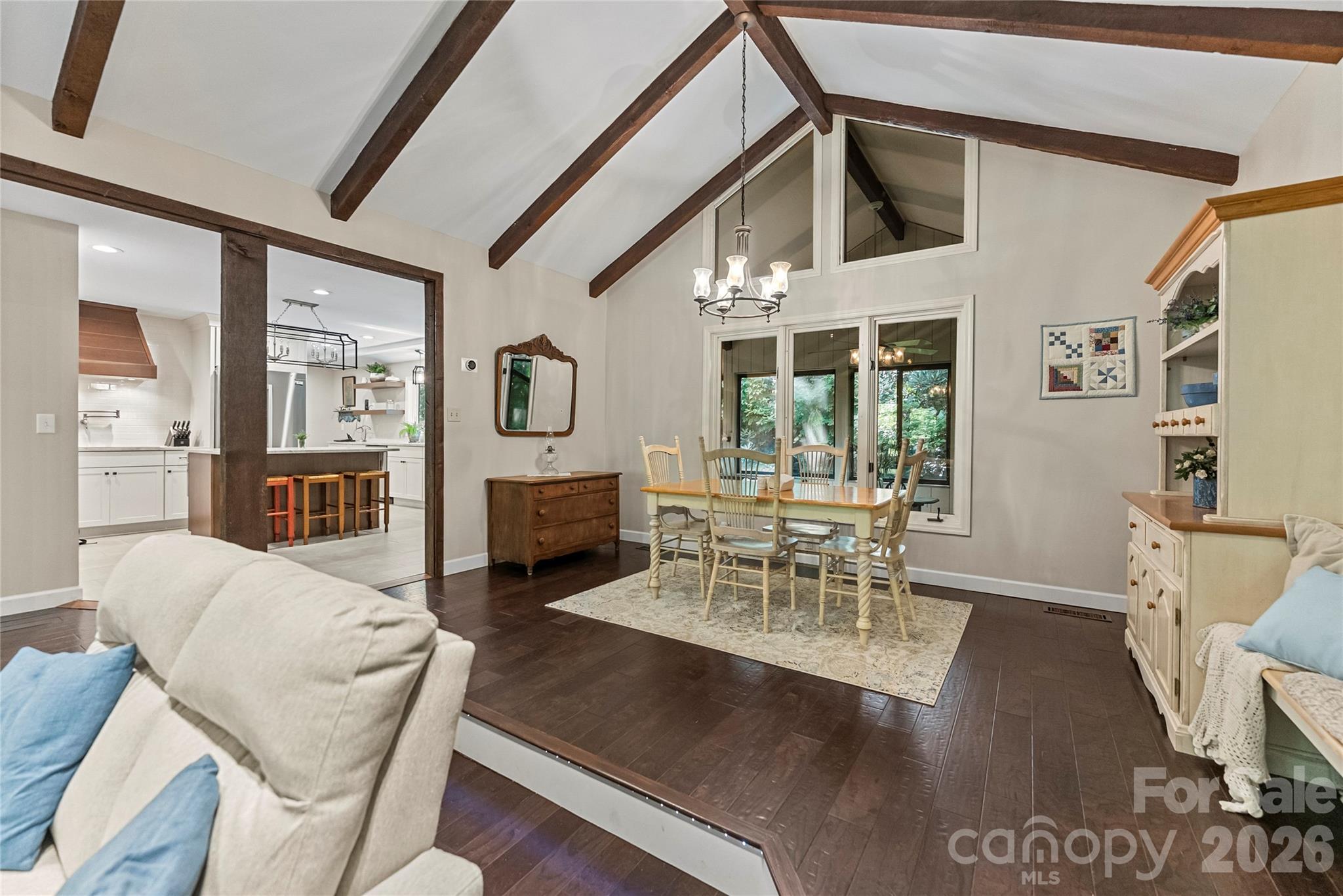 10 Brook Forest Drive Property Photo 20