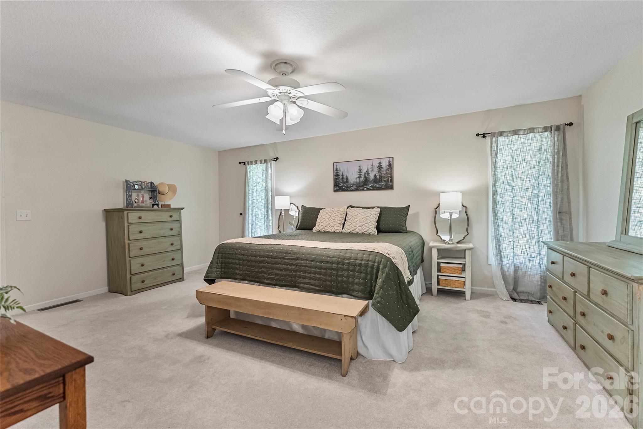 10 Brook Forest Drive Property Photo 27